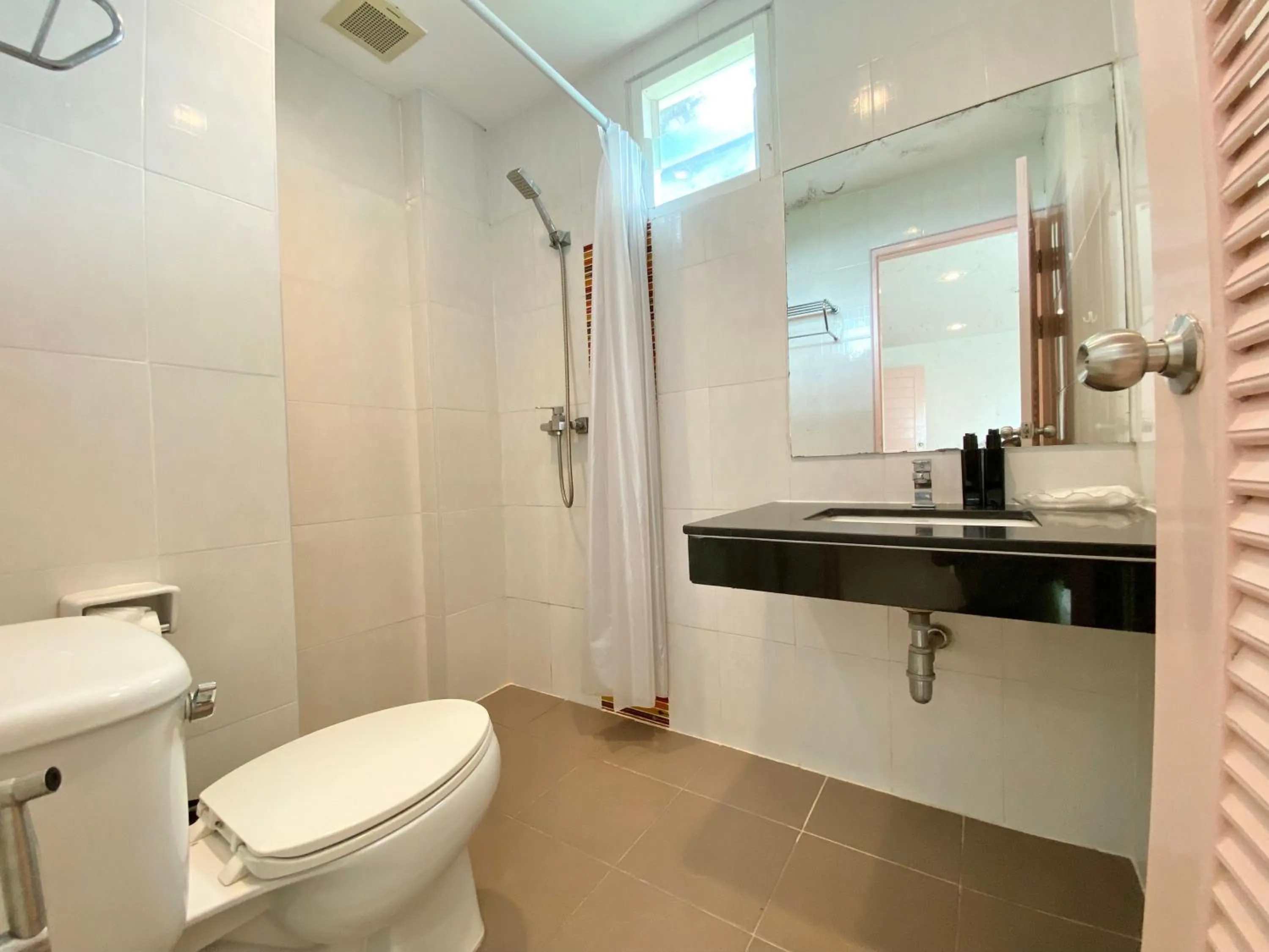 Shower in Patong Platinum