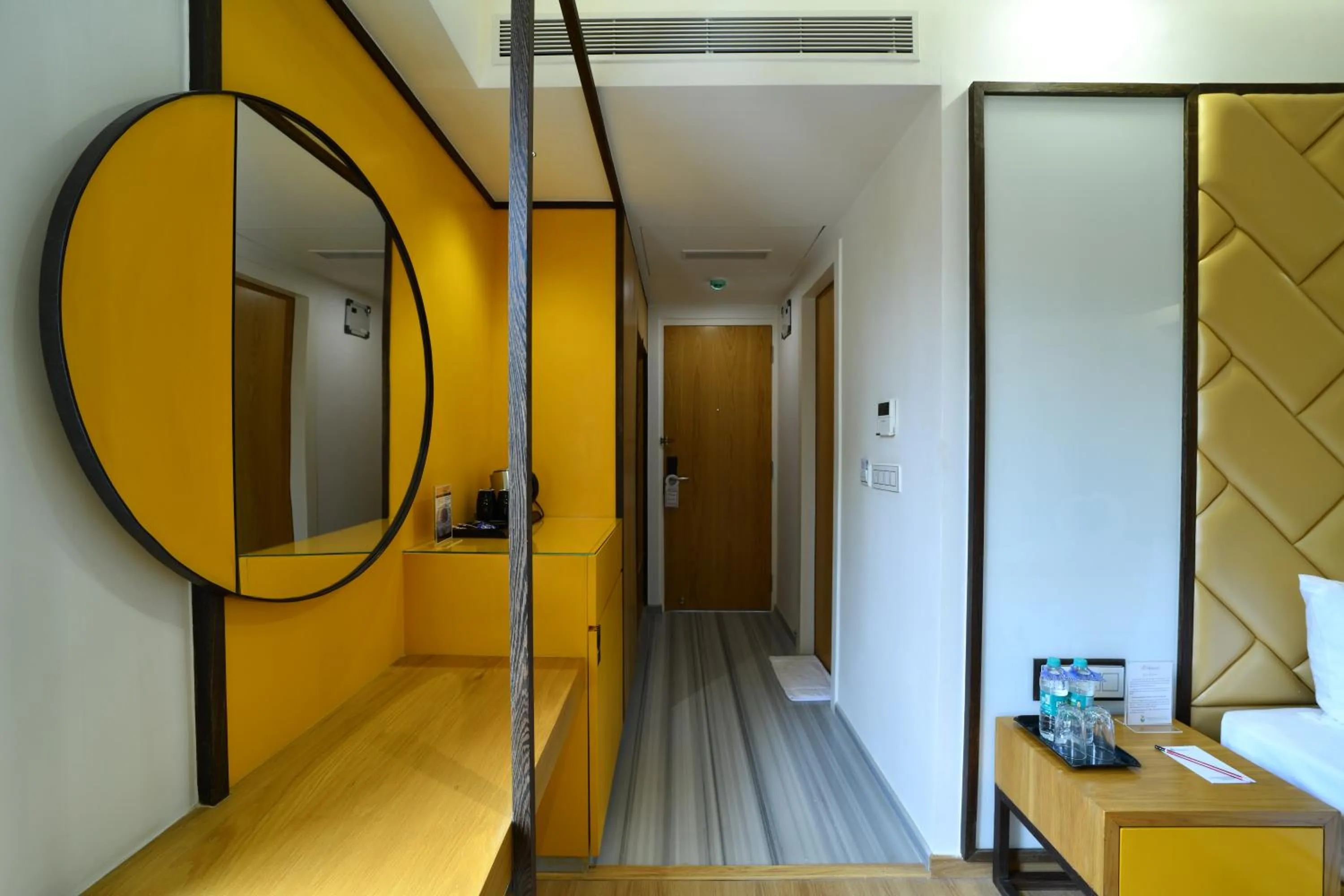 wardrobe in The President Hotel, kumarapark