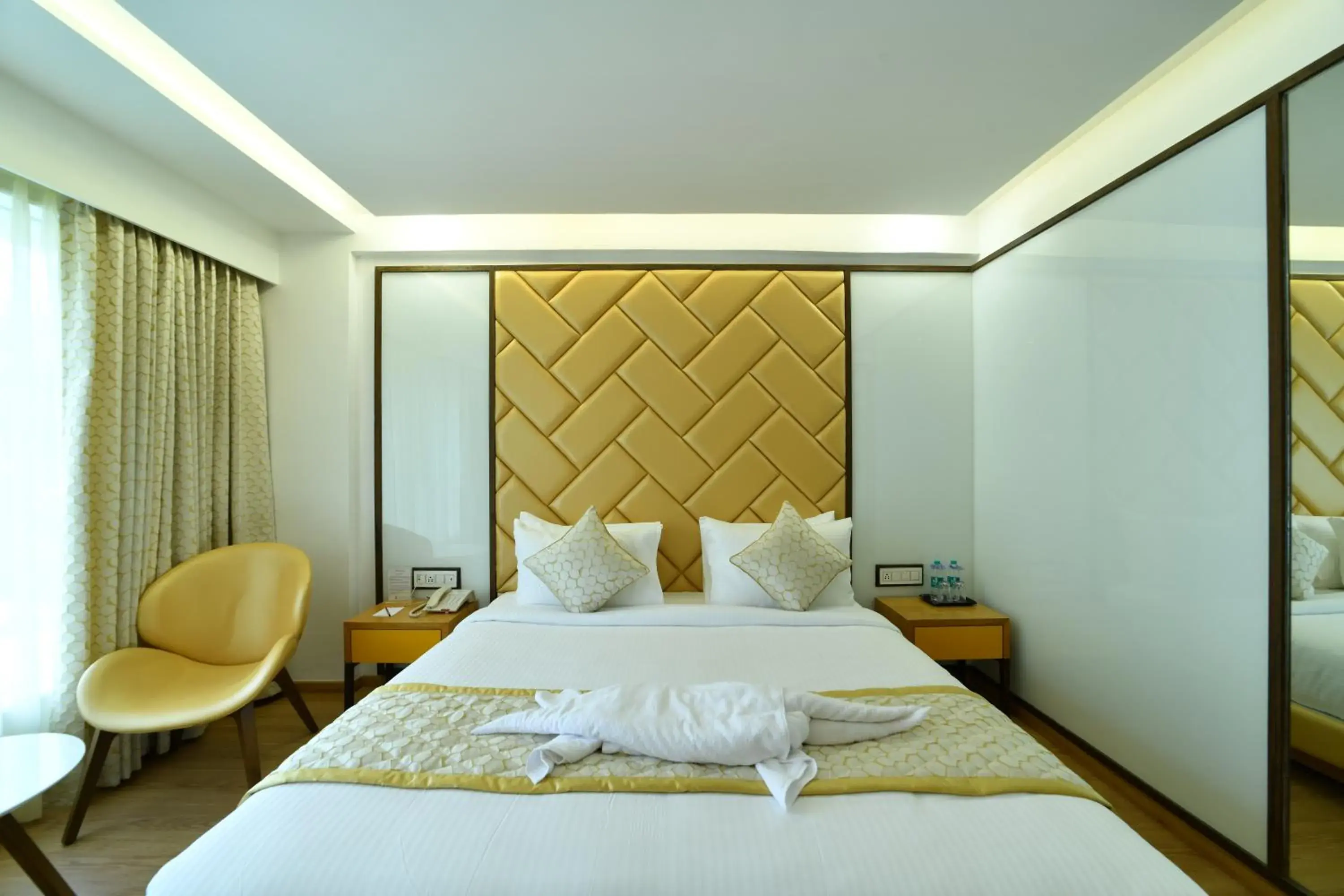 Comfort Room in The President Hotel, kumarapark Comfort Room in The President Hotel, kumarapark