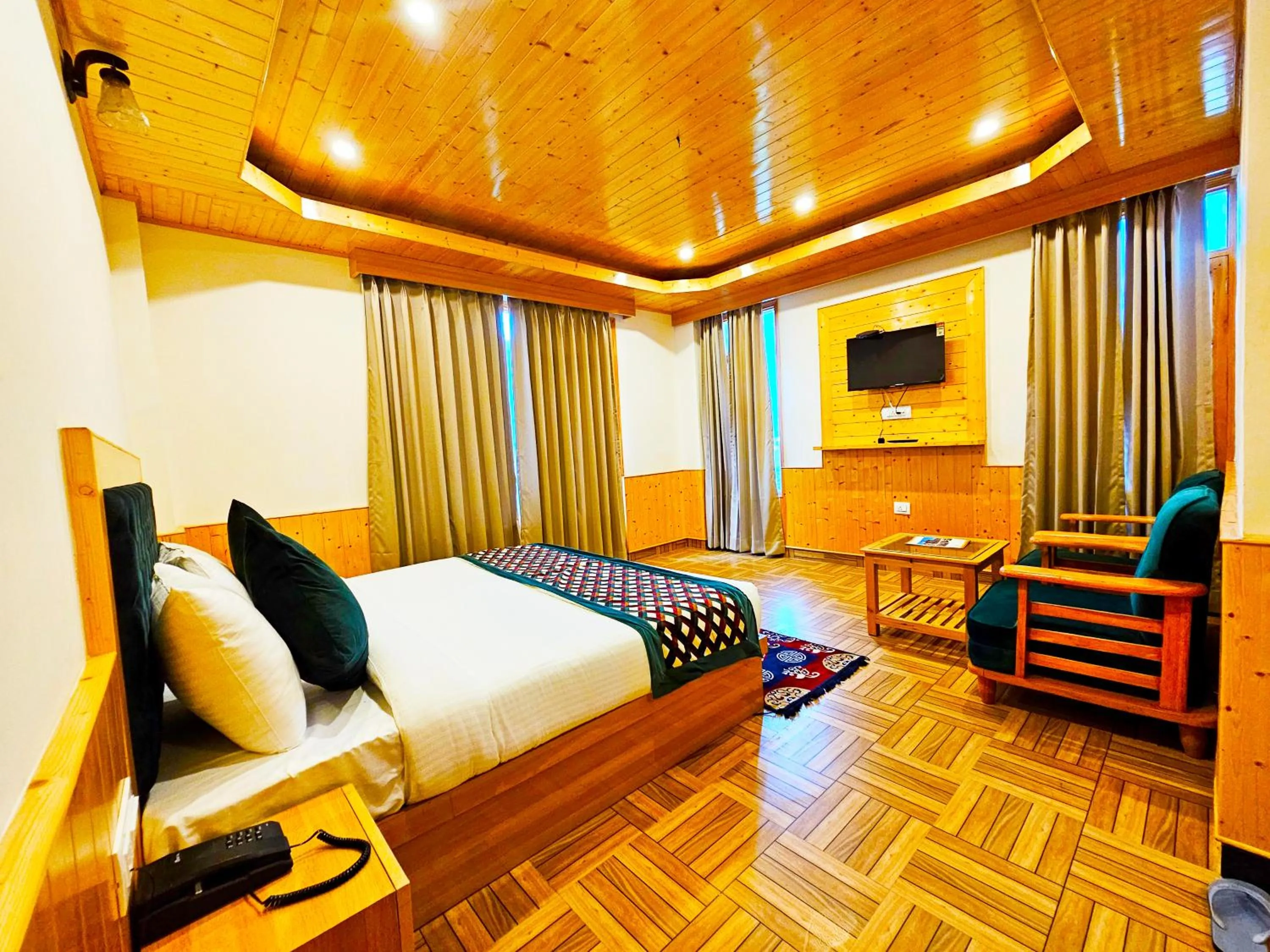 VIP in Hotel Marina Heights