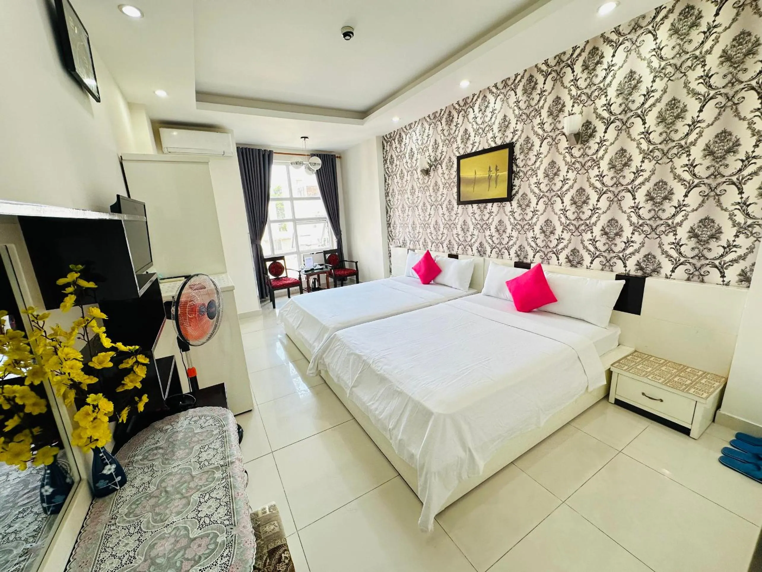 Bed in REDFLOWER HOTEL