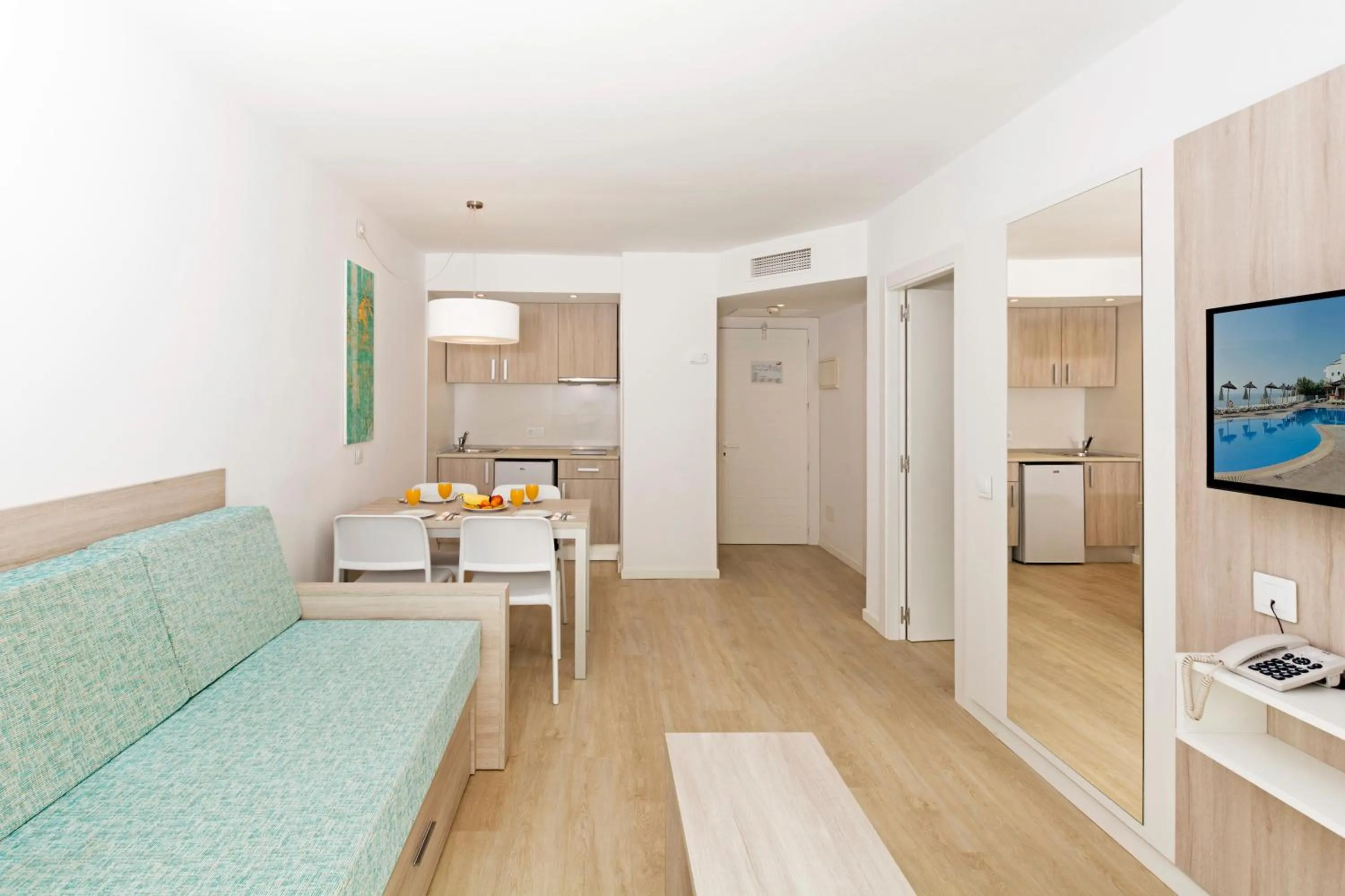 TV and multimedia in HSM Calas Park