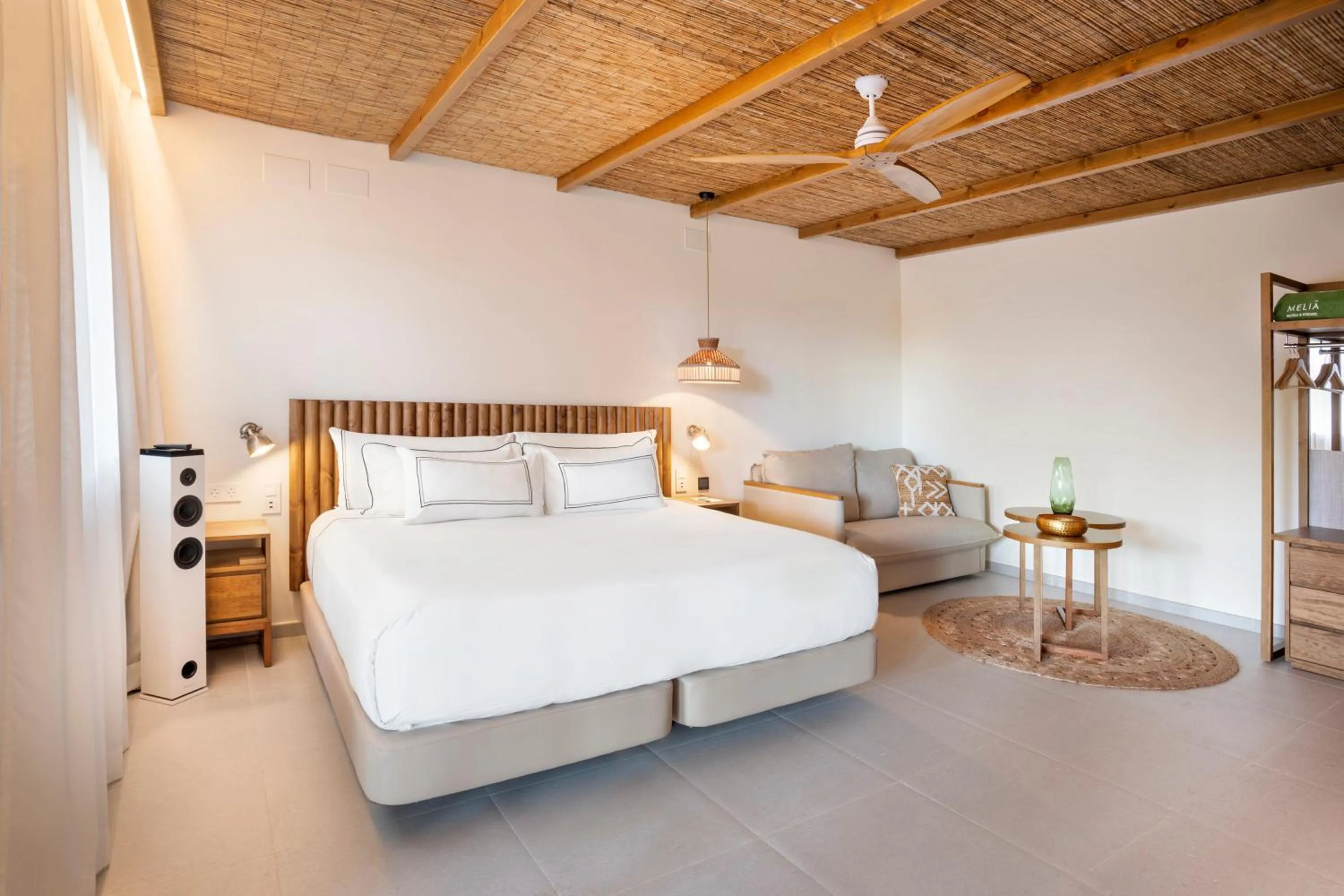 Bed in Meliá Zahara Resort & Villas