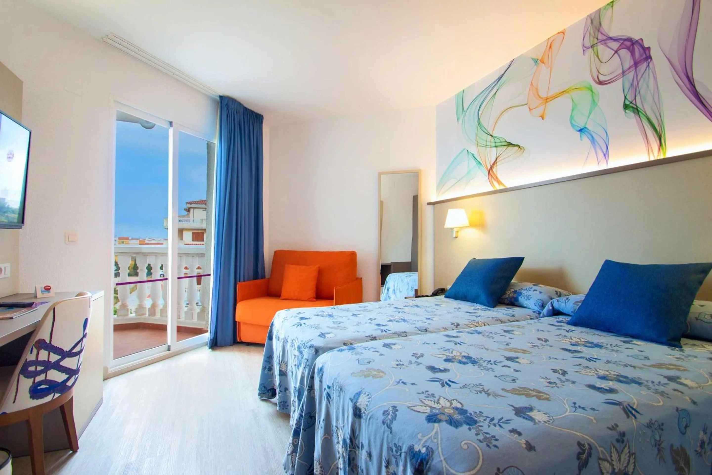 Double or Twin Room in Hotel Servigroup Romana