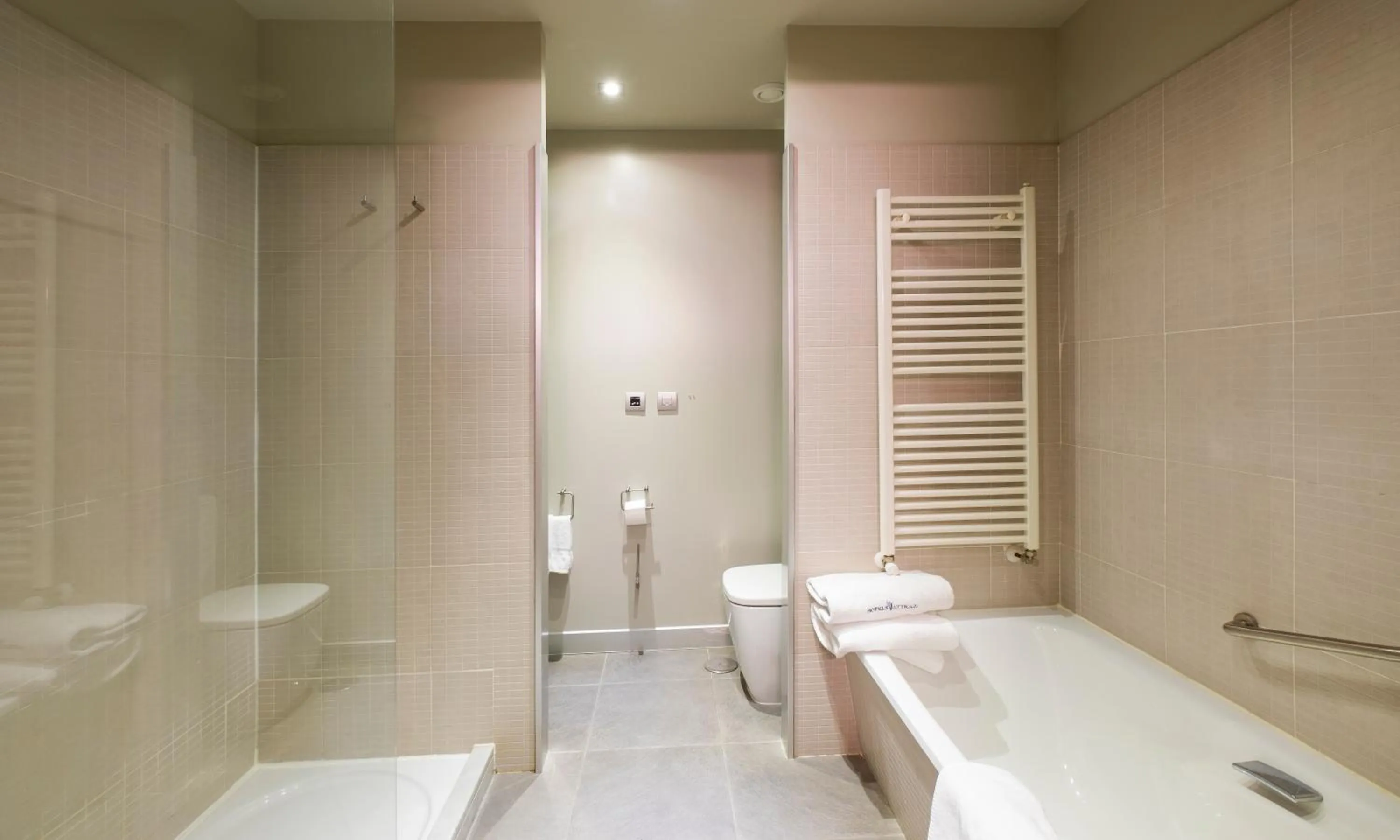 Shower in Hotel Spa Attica21 Vilalba