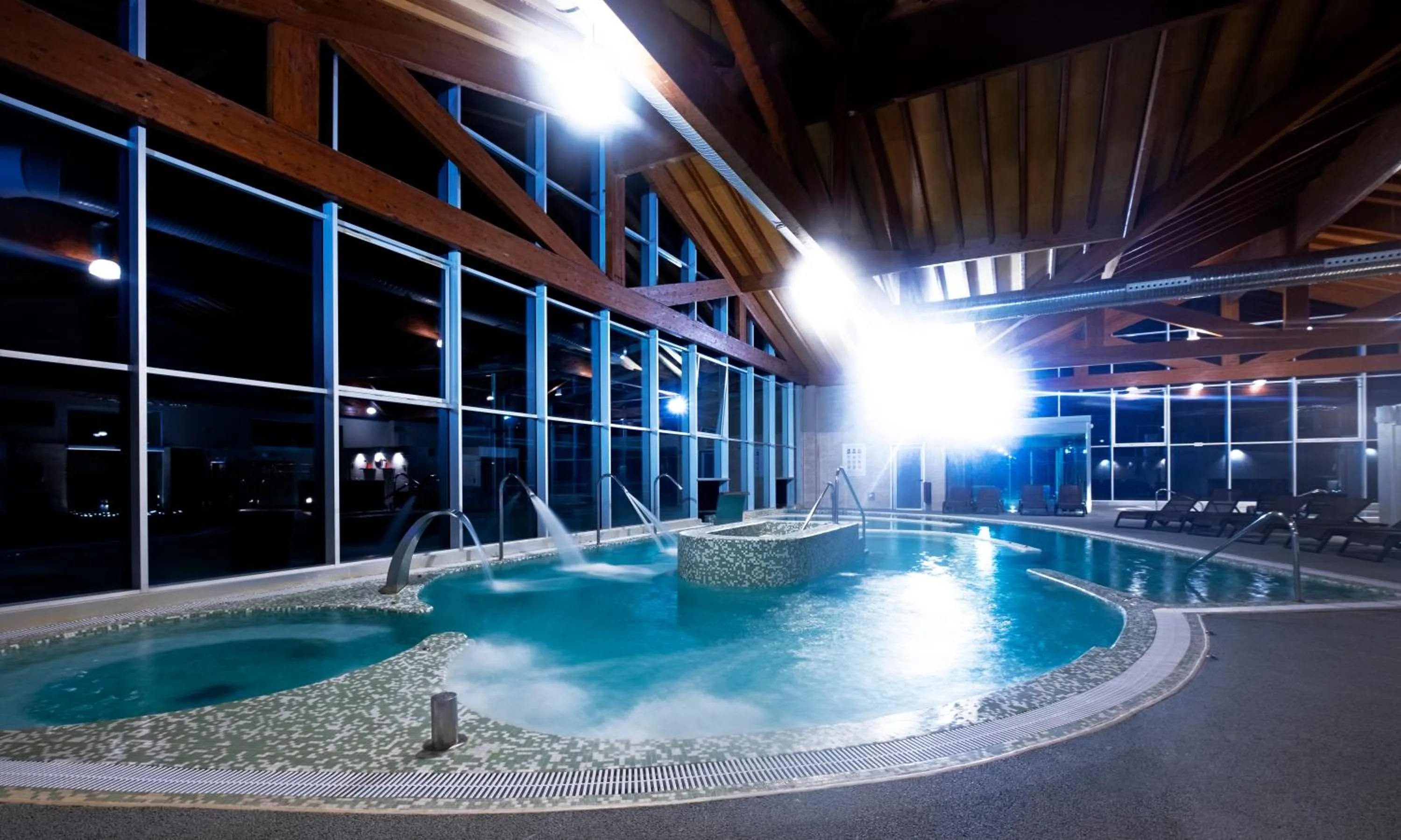 Hot Tub in Hotel Spa Attica21 Vilalba