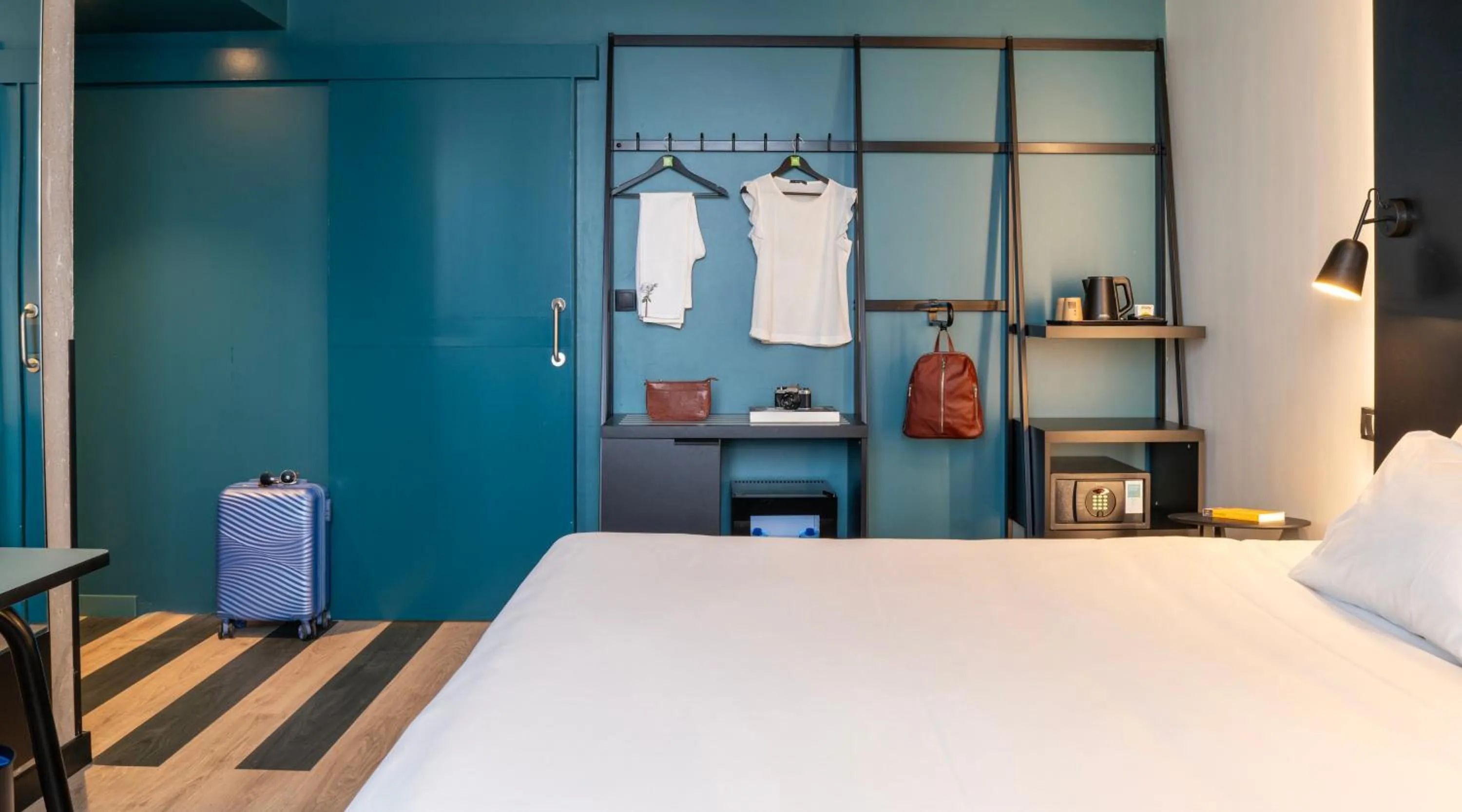 Photo of the whole room, Bed in ibis Styles Barcelona Sant Joan Despi