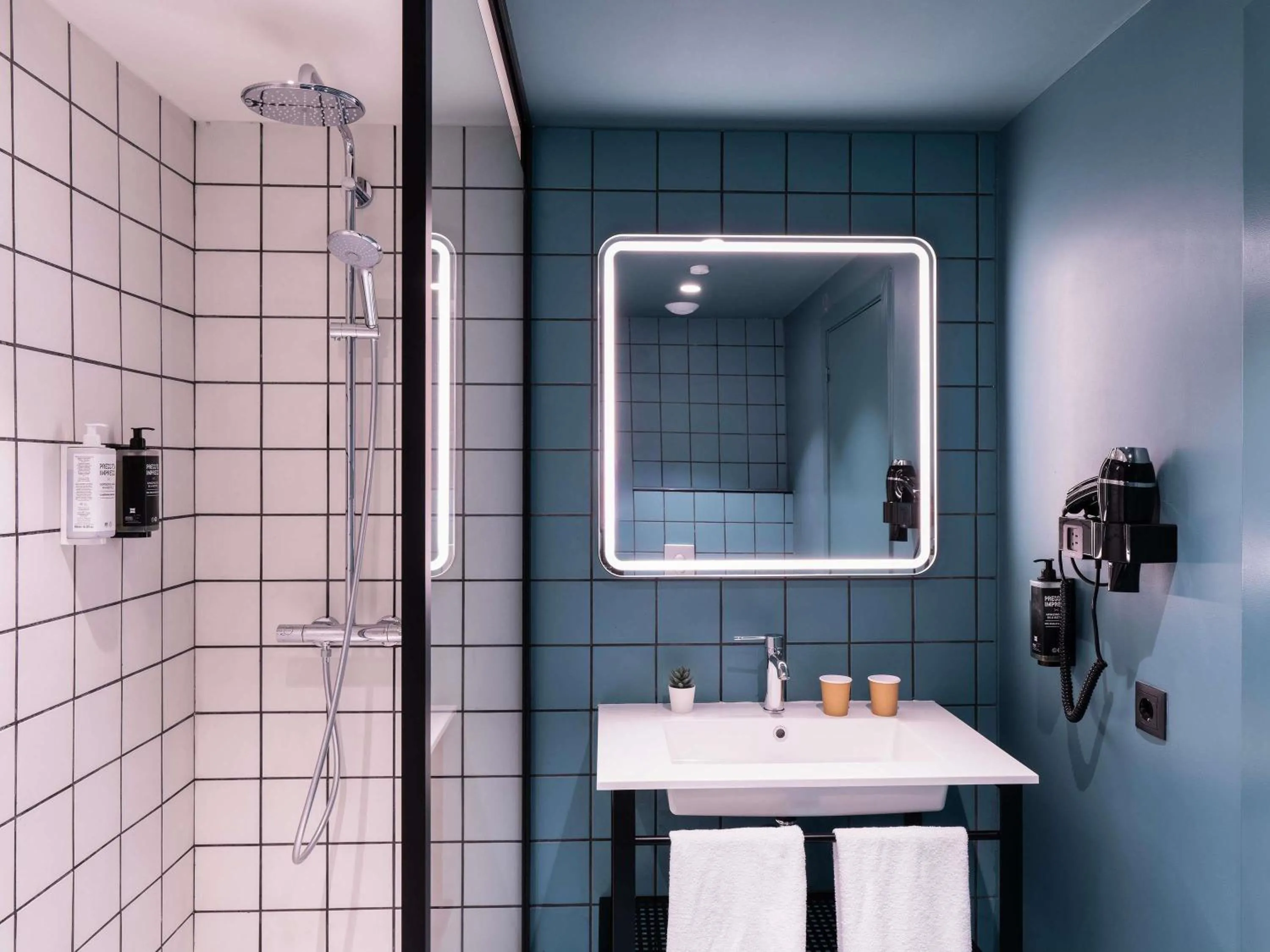 Bedroom in ibis Styles Barcelona Sant Joan Despi