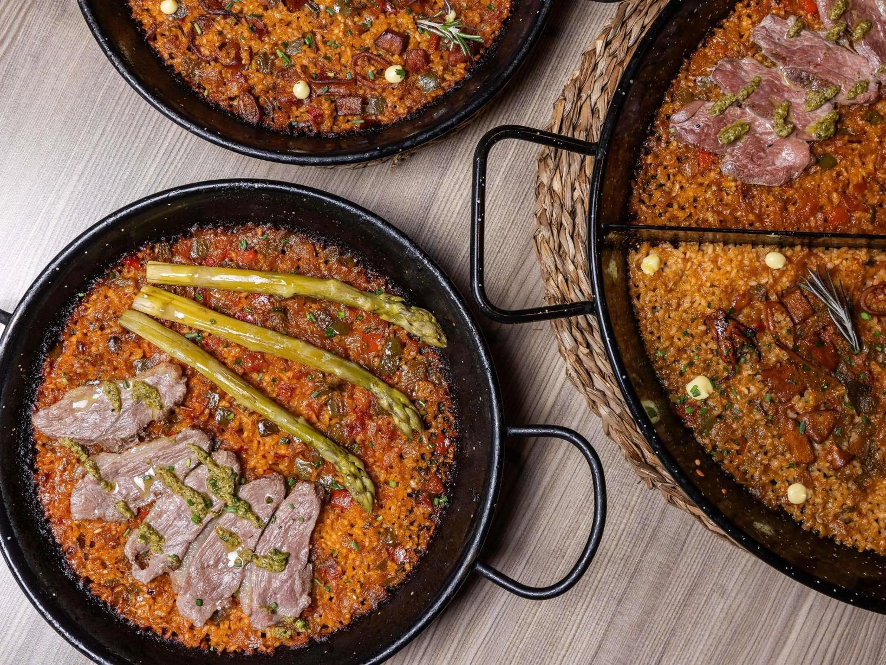 Restaurant/places to eat in Novotel Barcelona Cornellà