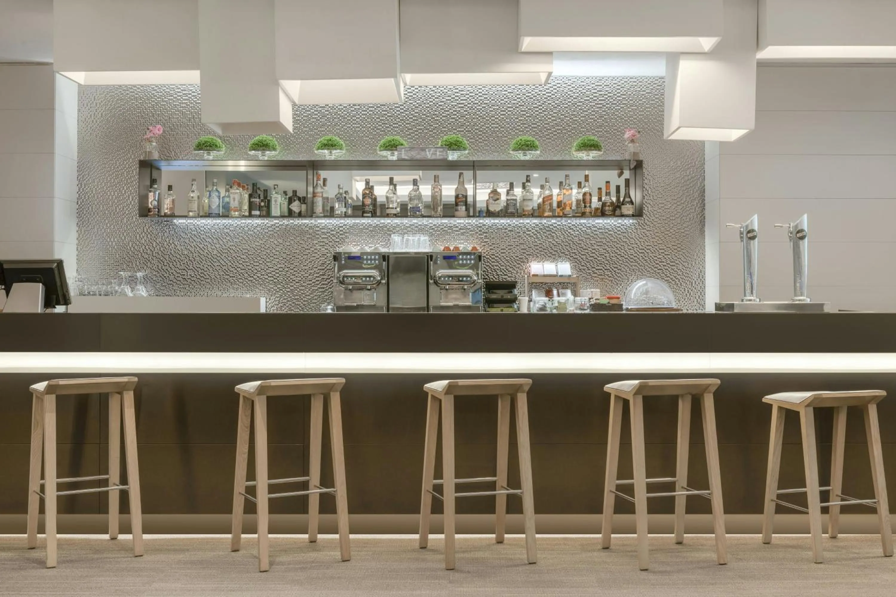 Lounge or bar in AC Hotel San Cugat by Marriott