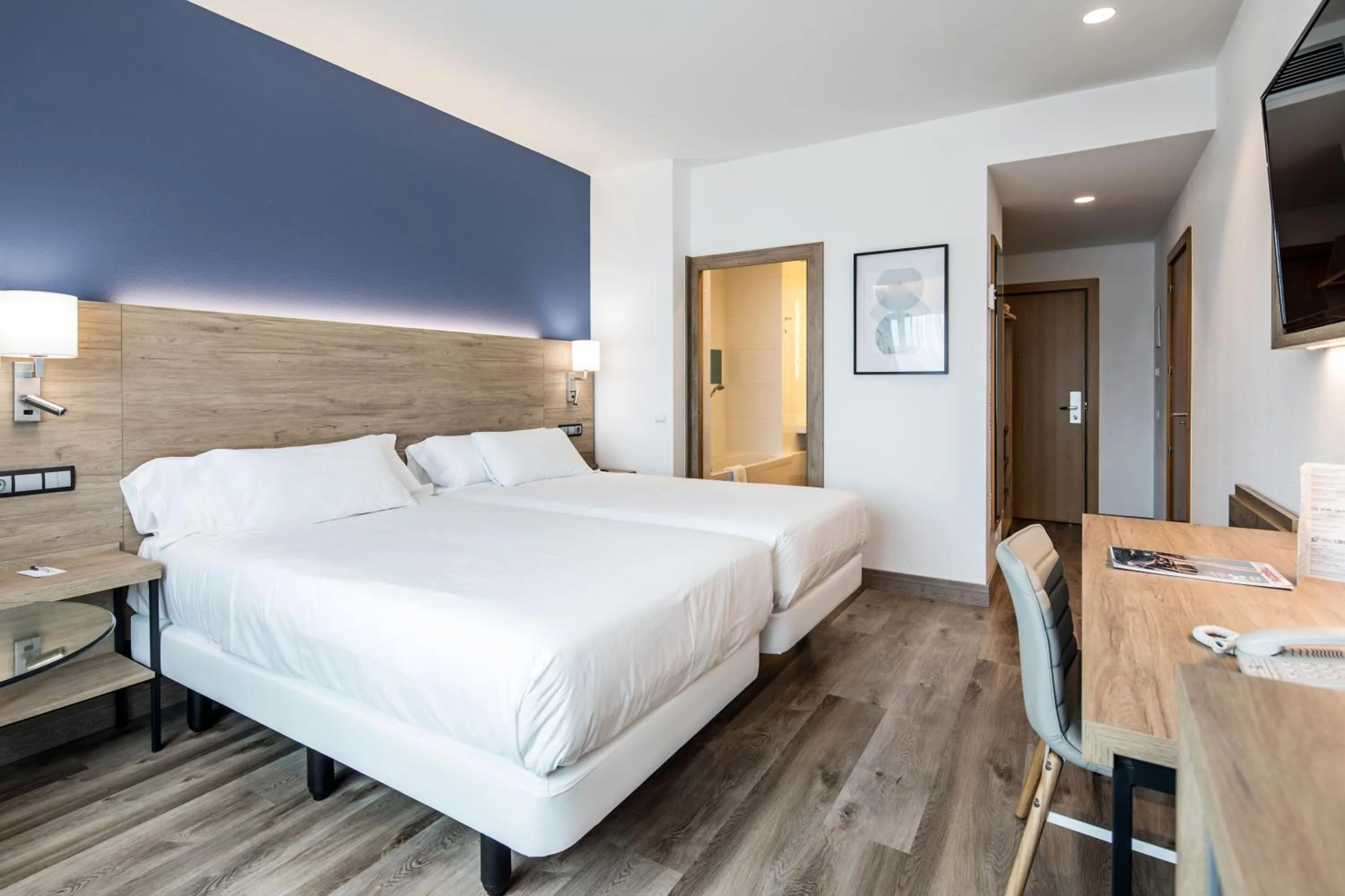 Bed in Hotel Puerta de Bilbao