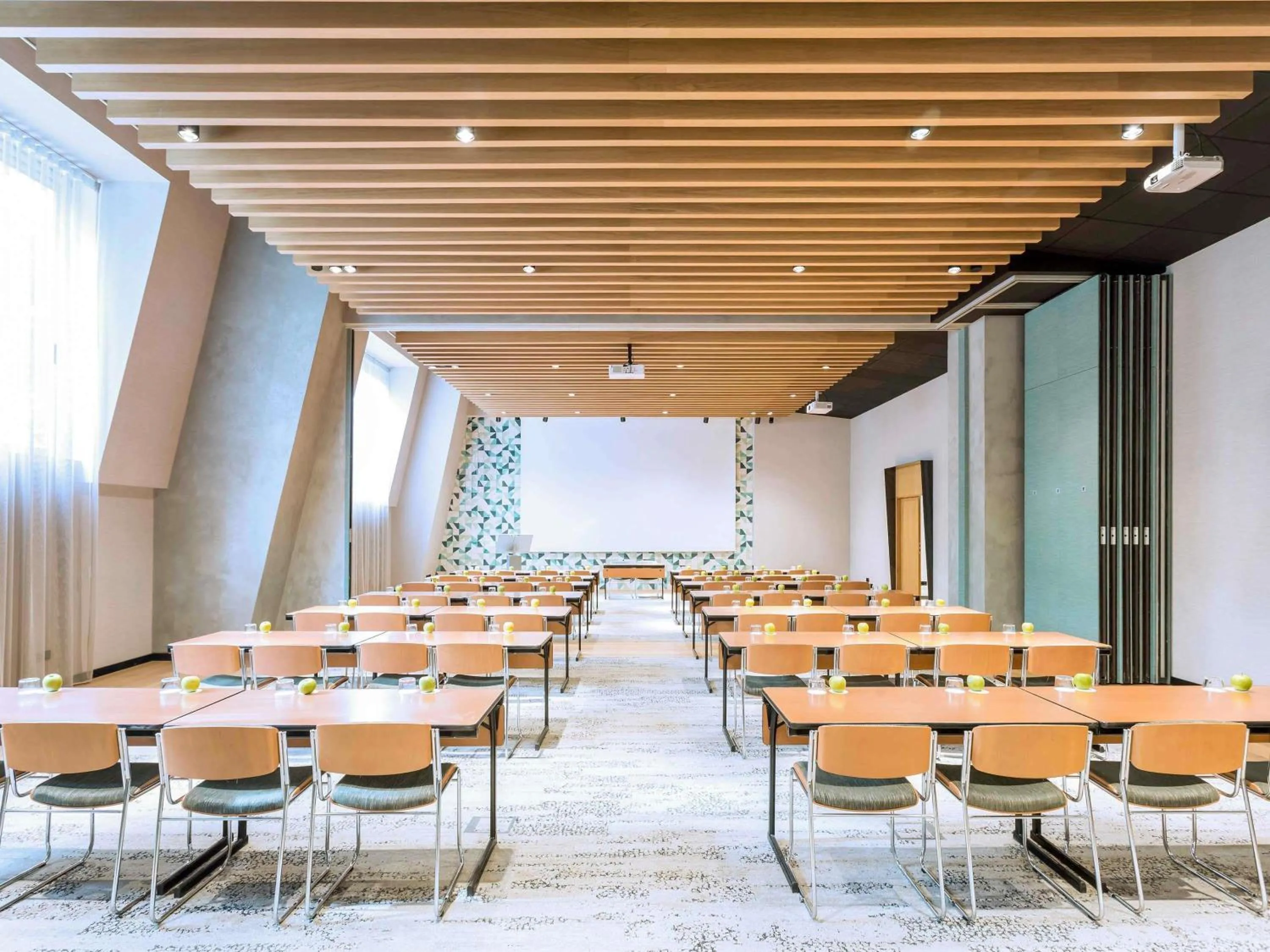 Property building in Novotel Sevilla