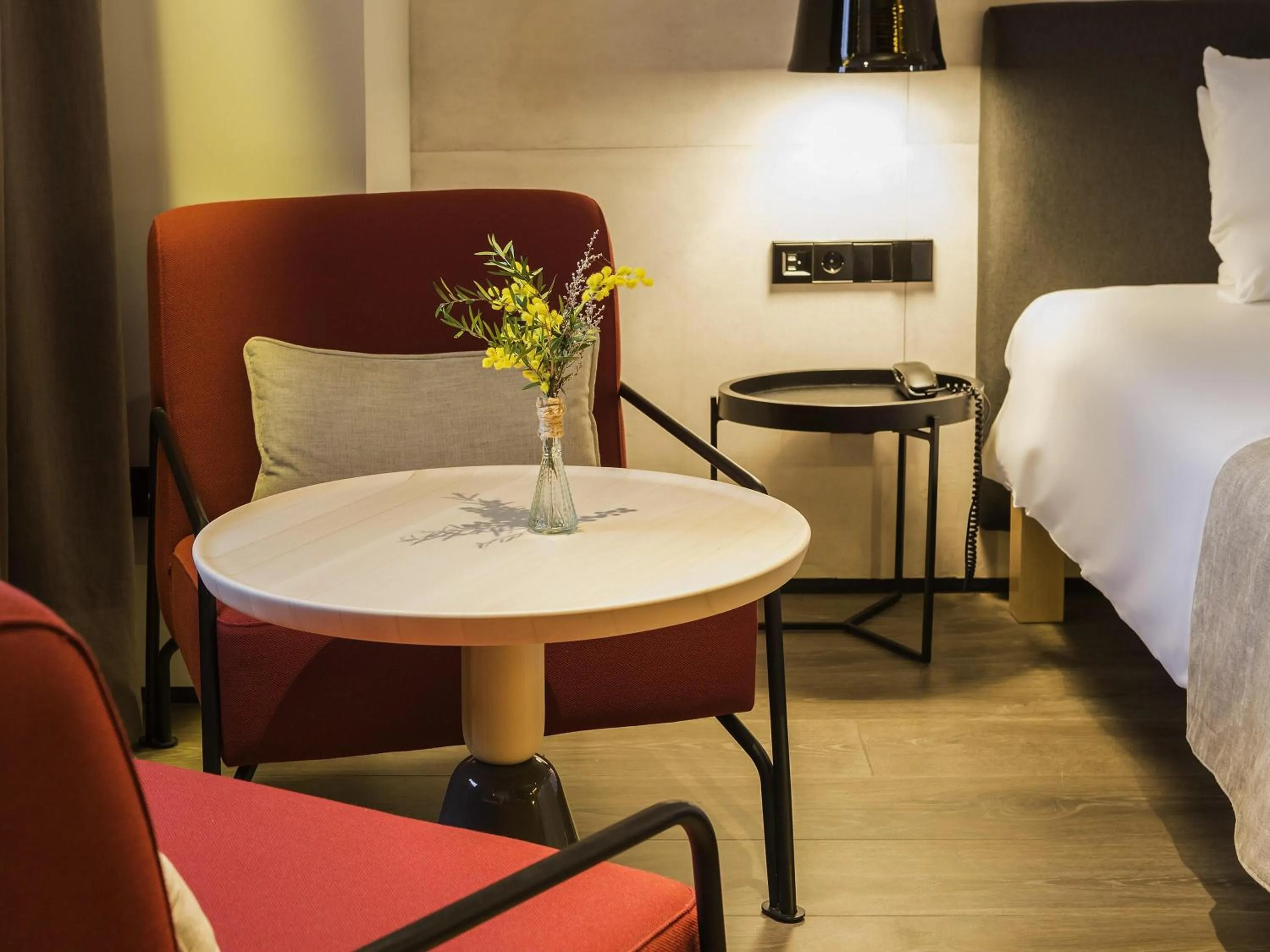 Photo of the whole room, Bed in Novotel Sevilla