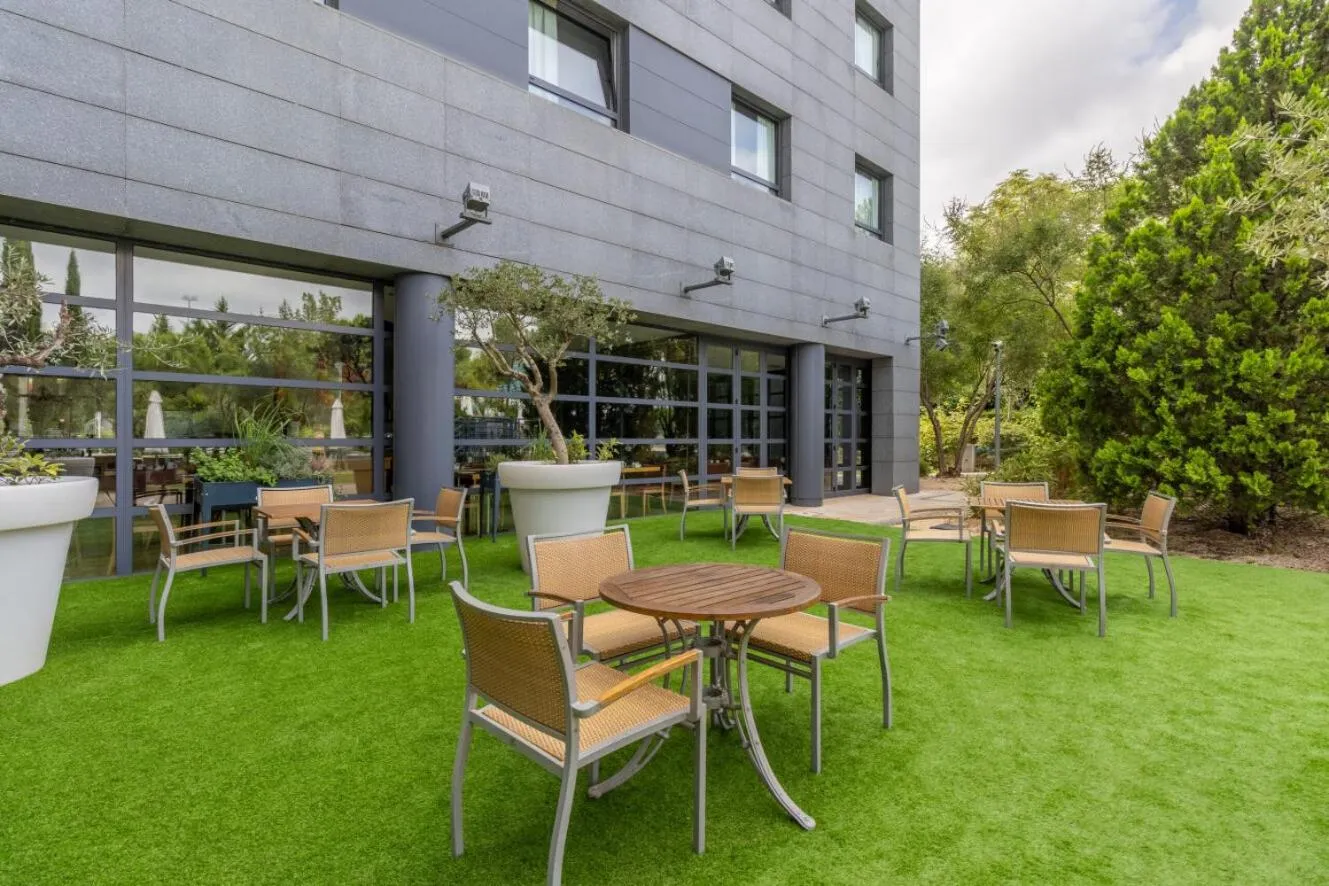 Patio in Exe Madrid Norte