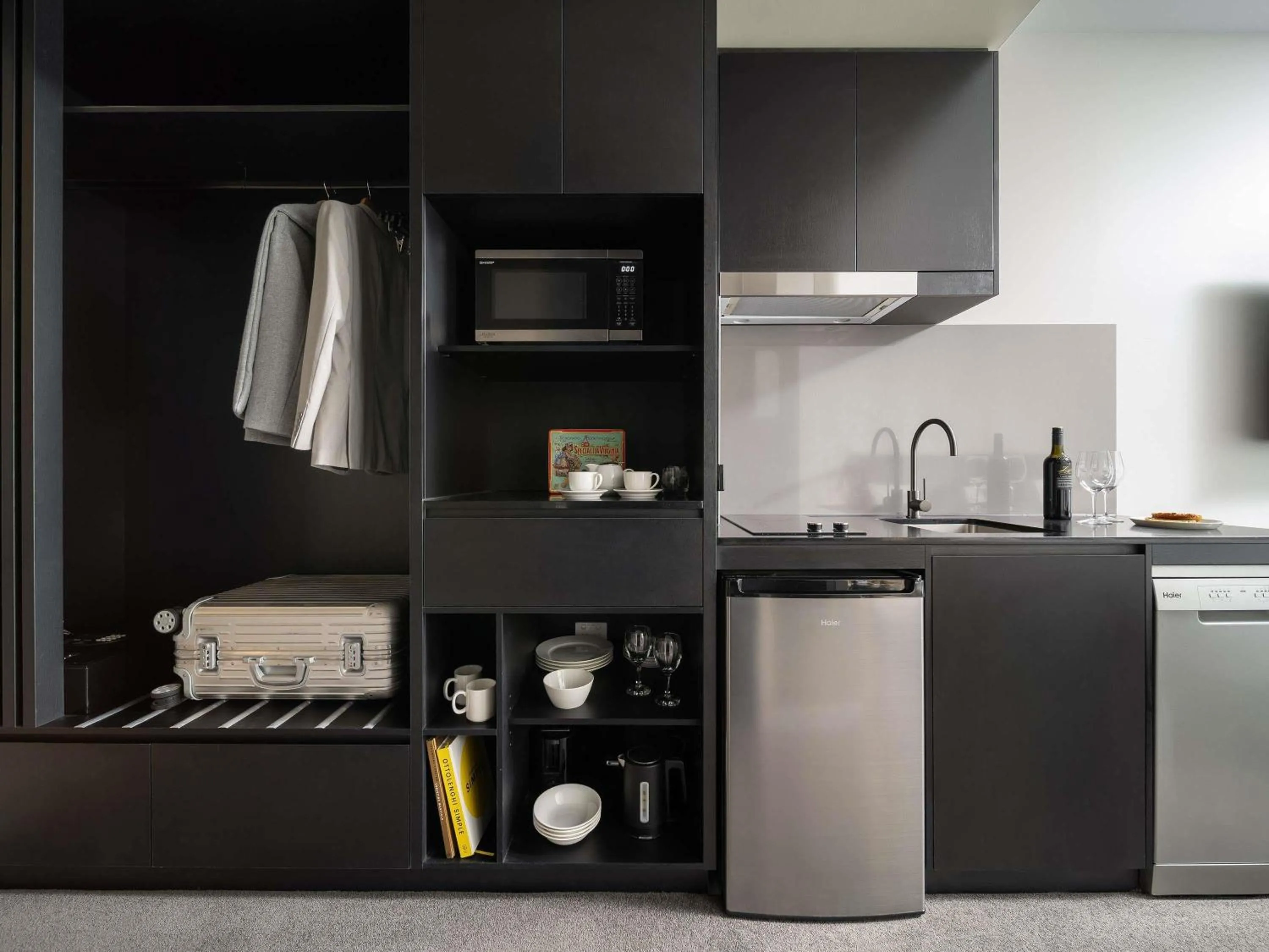 Bedroom in Mantra Tonsley Adelaide