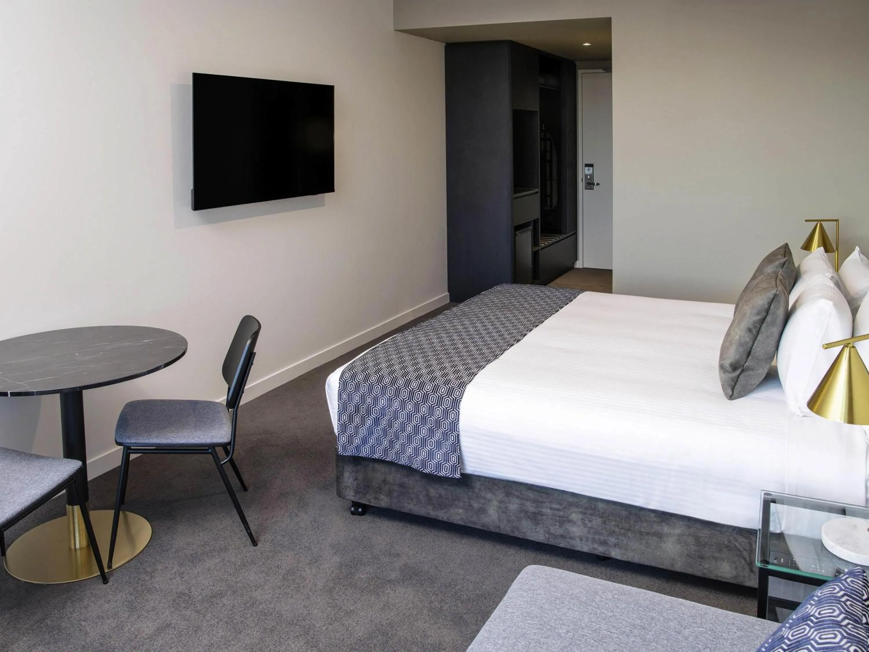 Bedroom, Bed in Mantra Tonsley Adelaide