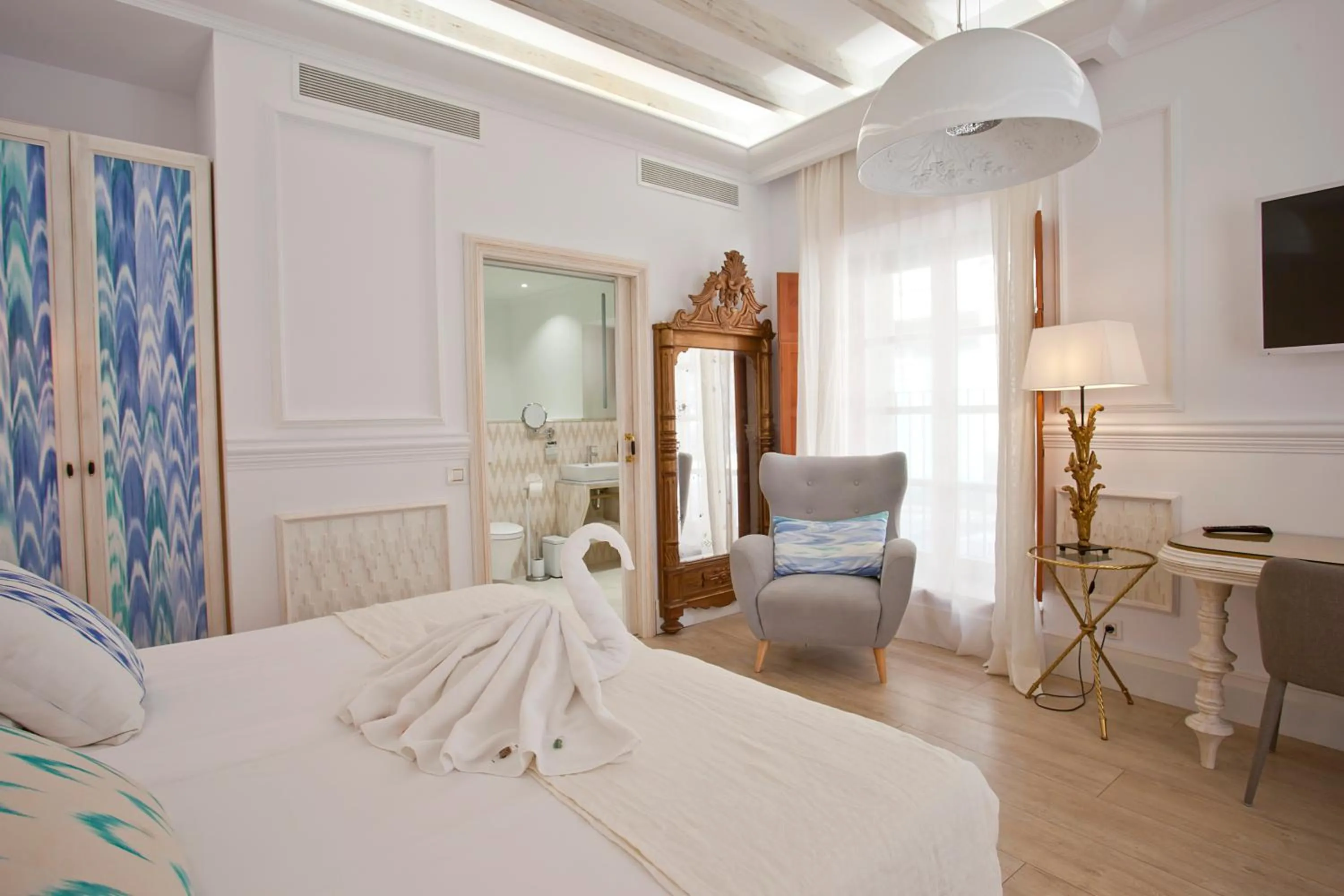 Decorative detail, Bed in Casa Son Sant Jordi