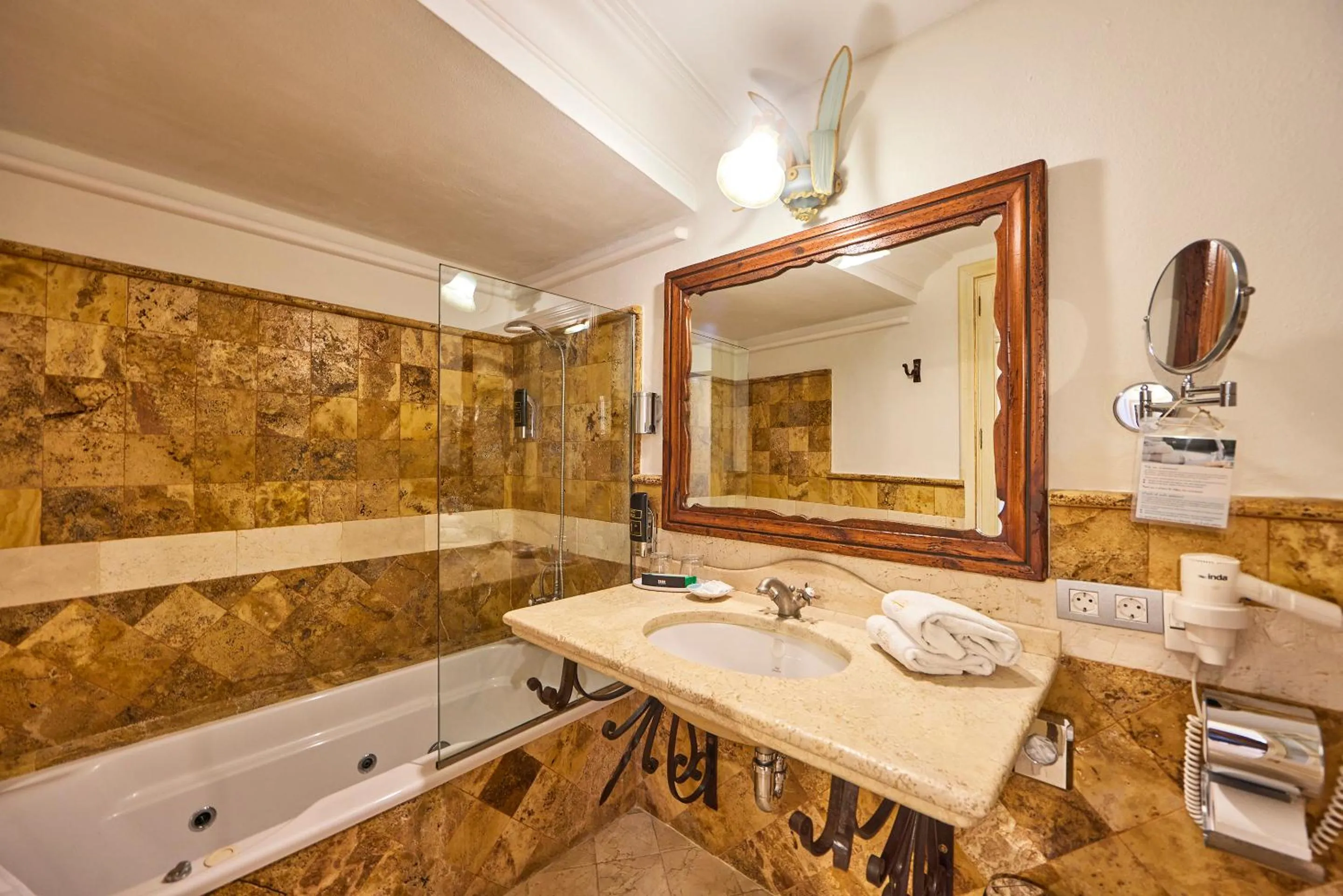 Bathroom in Casa Son Sant Jordi