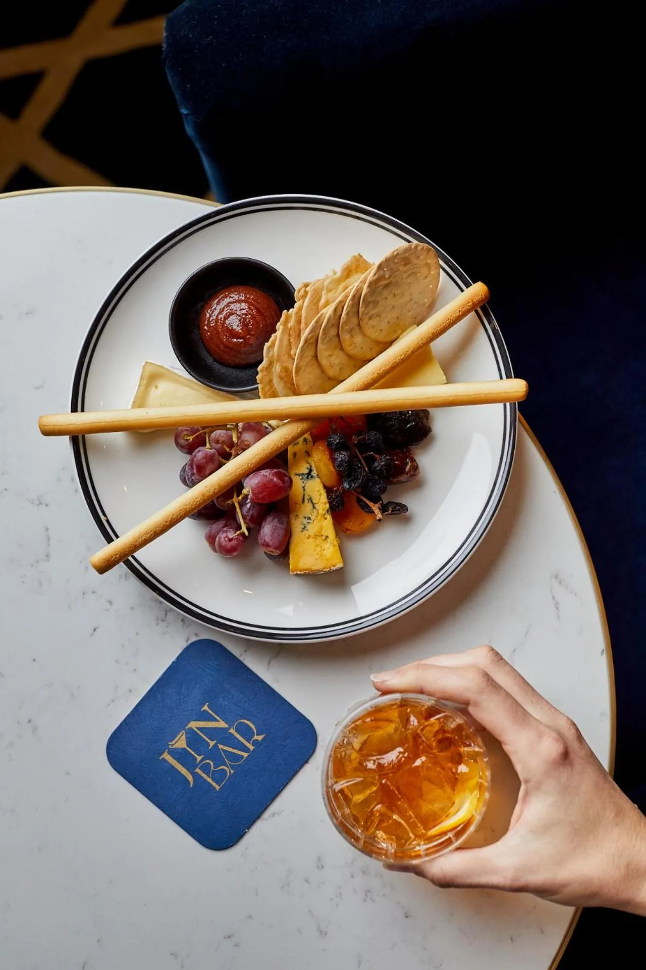 Food and drinks in Dorsett Melbourne