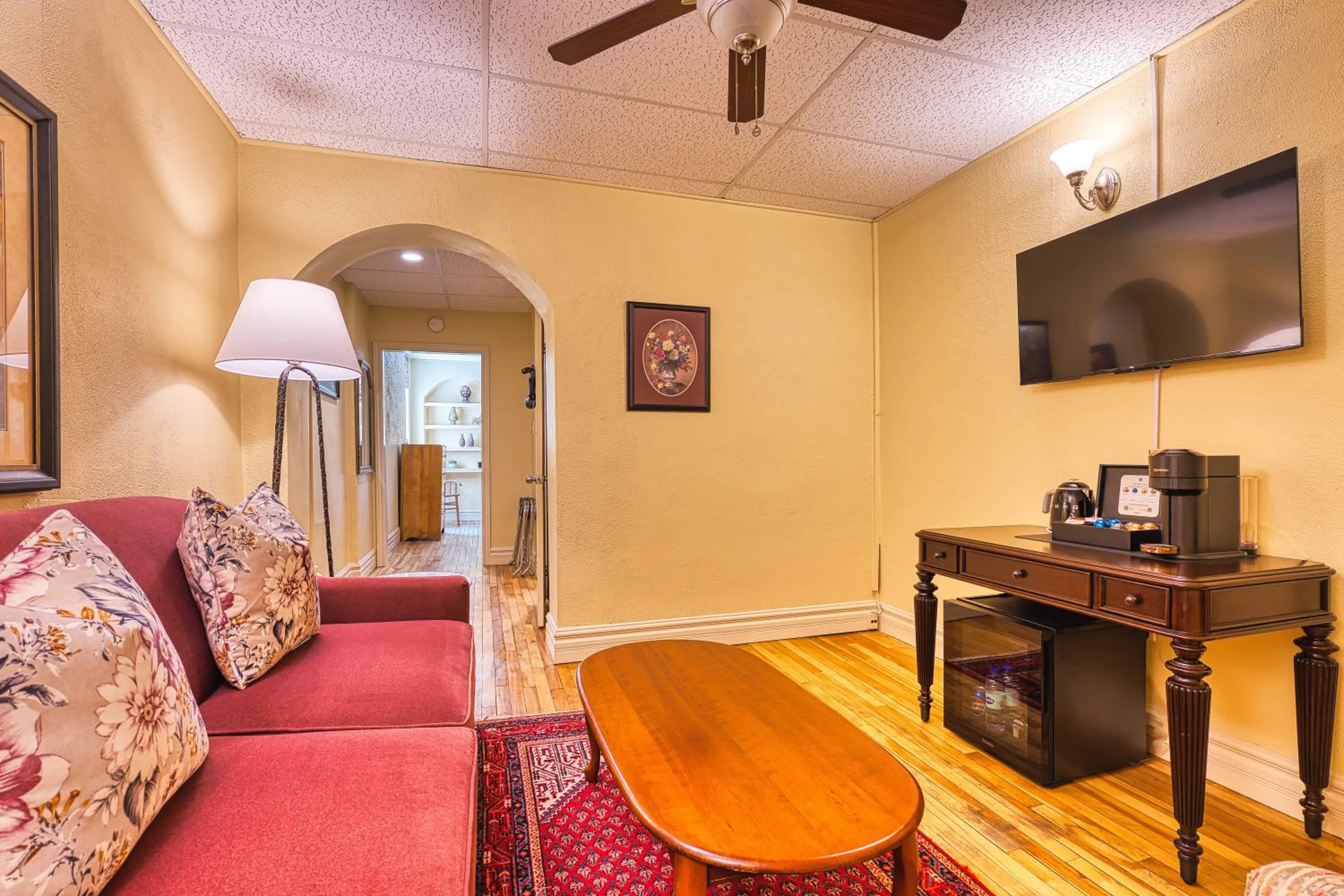 Living room in The Stratford Hotel by Hoco Hotels Collection