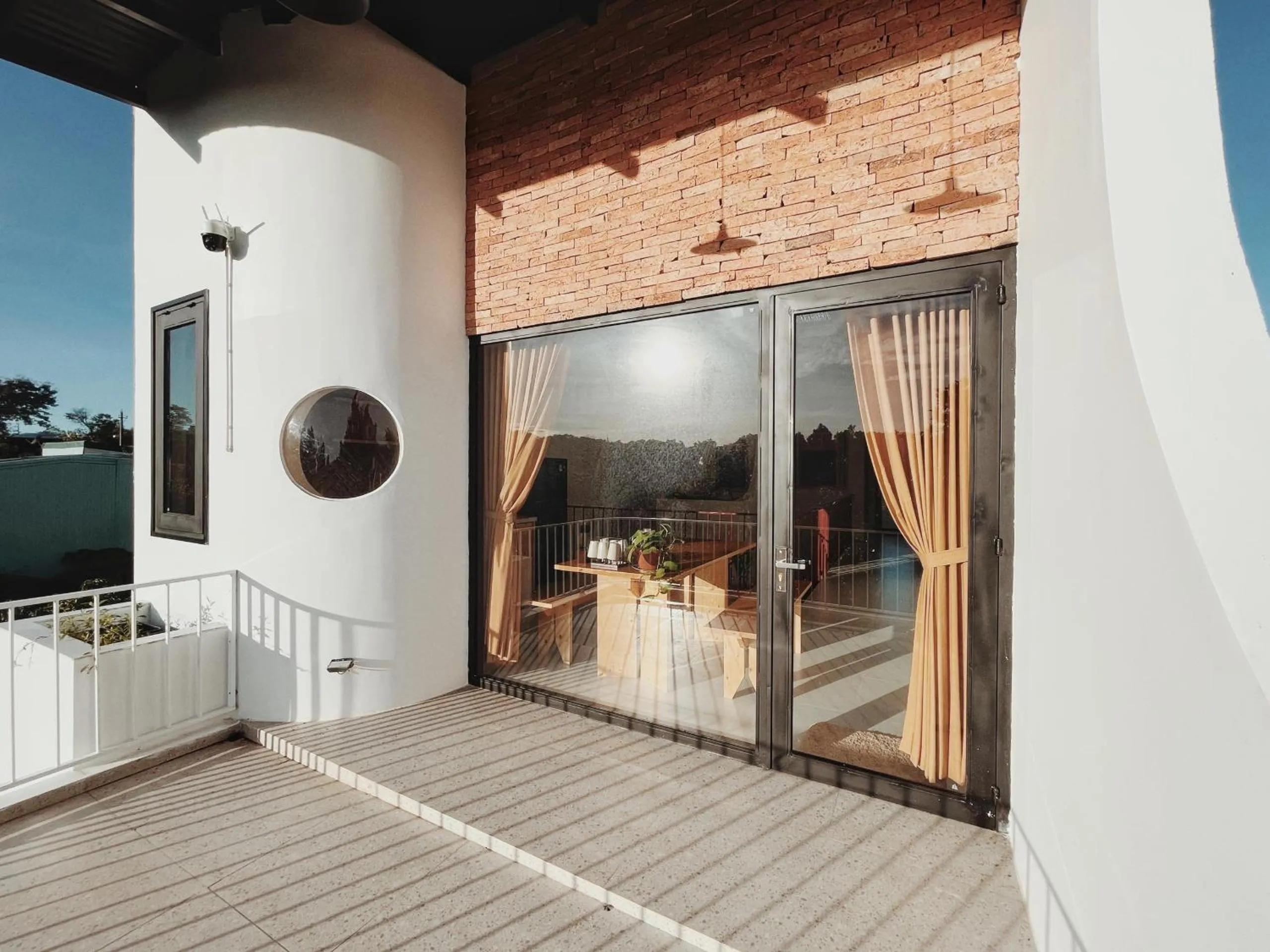 Property building in XOM House Biển Hồ