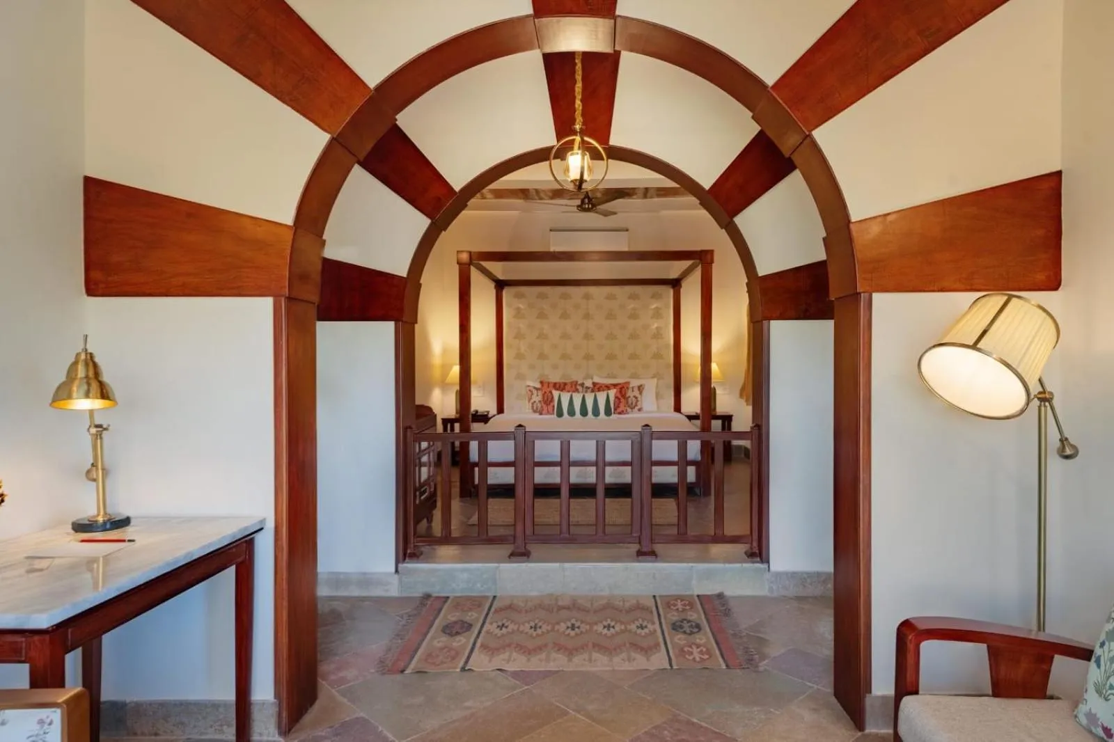 Bedroom, Bed in Chunda Shikar Oudi