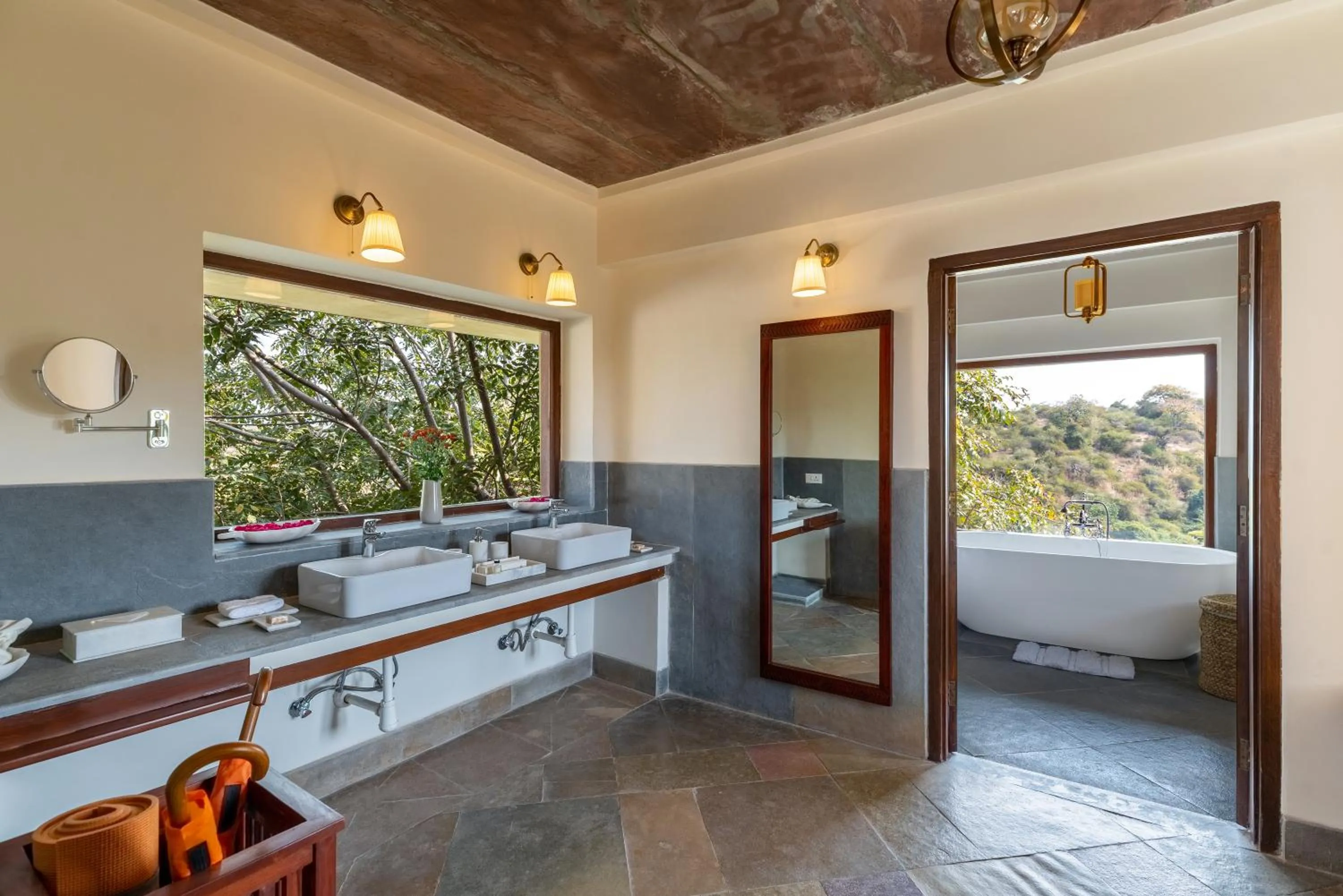 Bathroom in Chunda Shikar Oudi