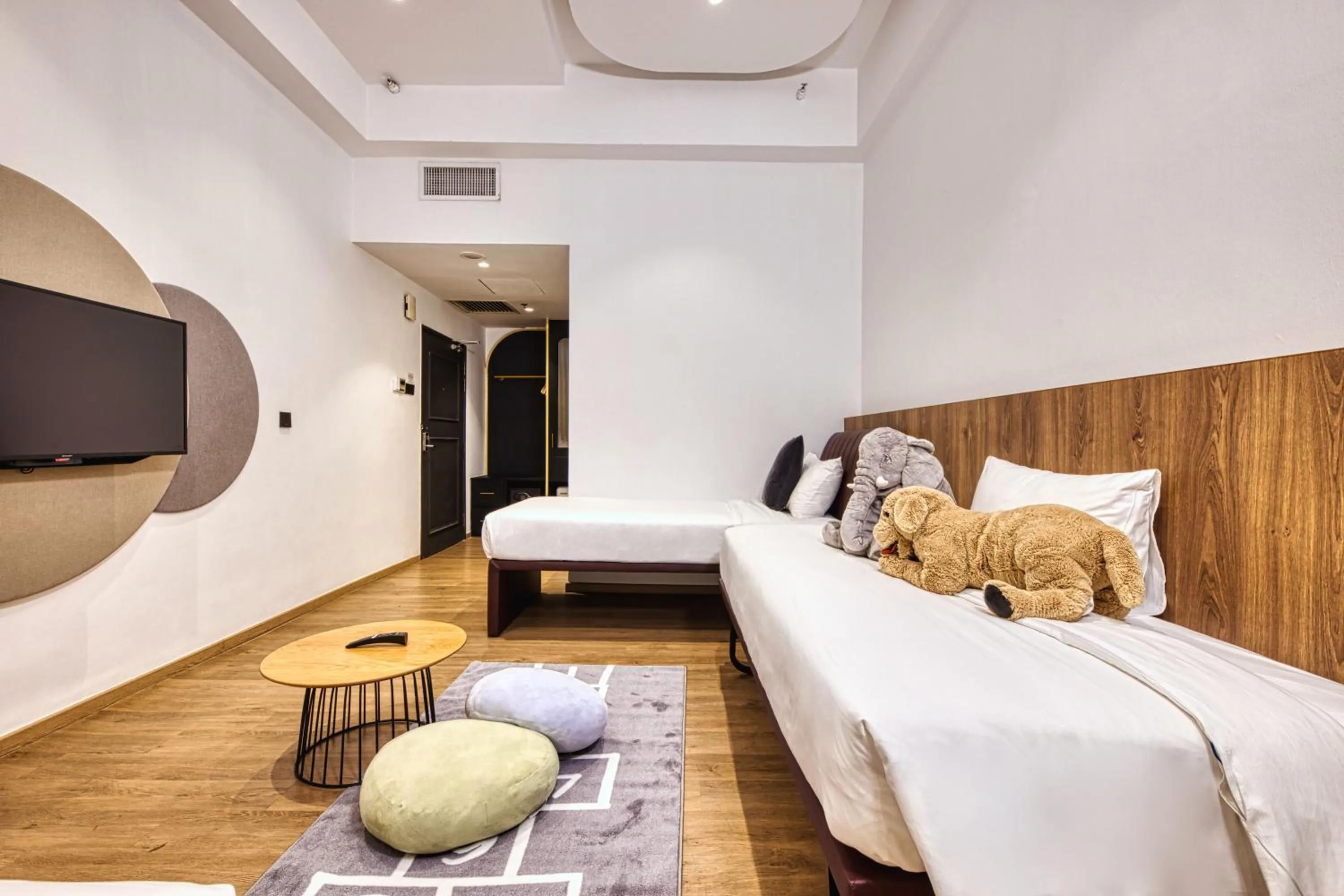 Bed in Owen House by Habyt