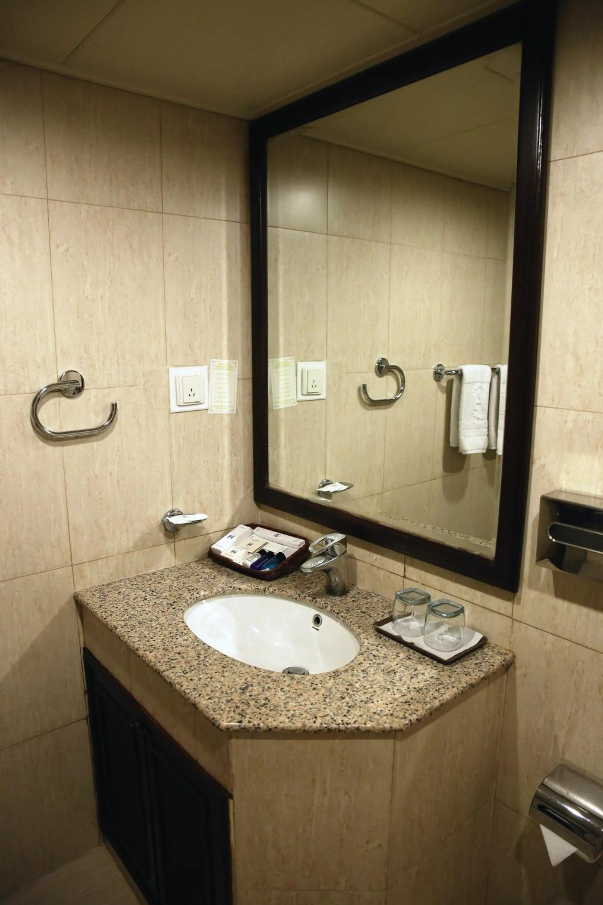 Bathroom in Hotel Hillview Islamabad