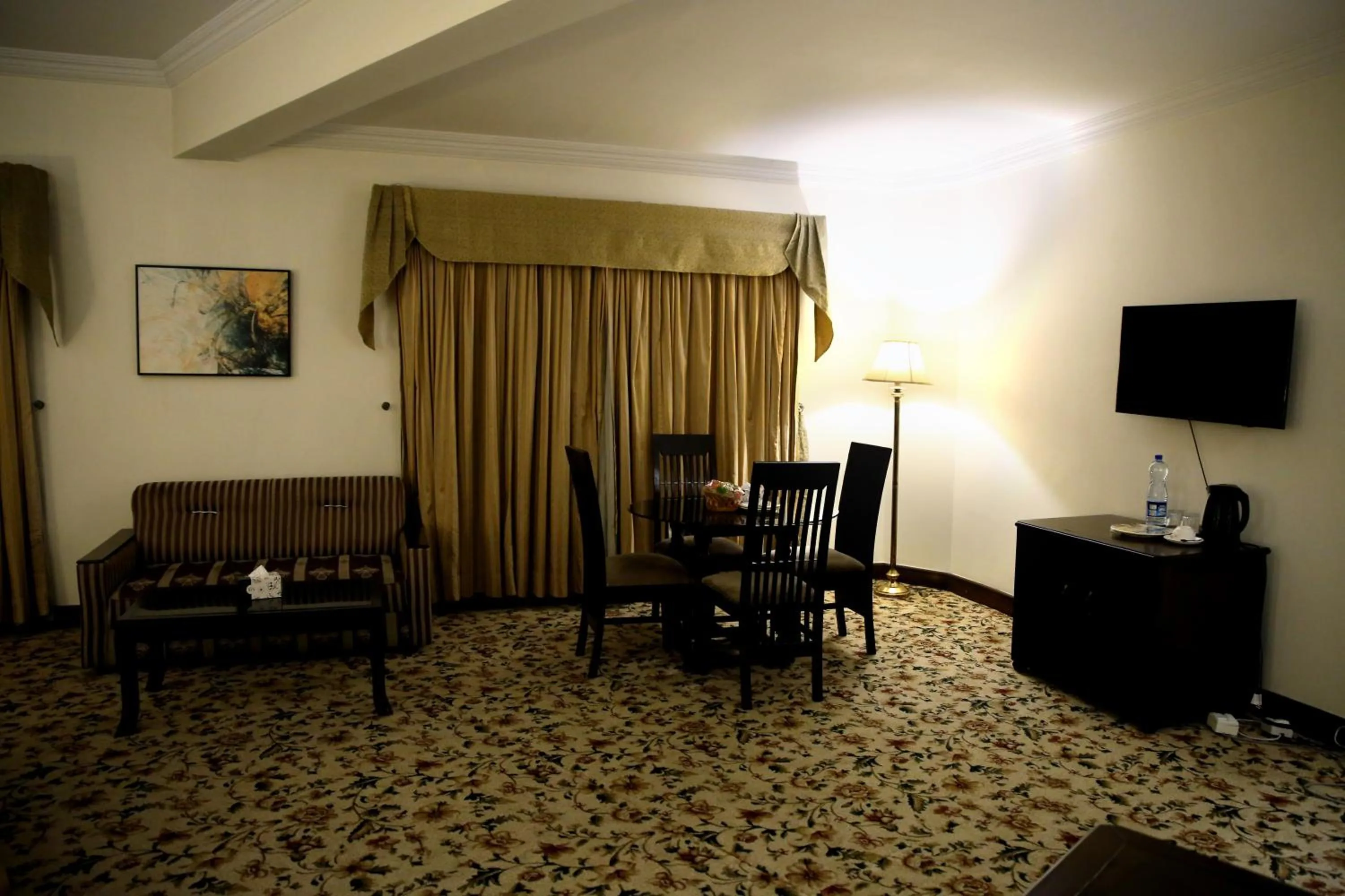 Living room in Hotel Hillview Islamabad