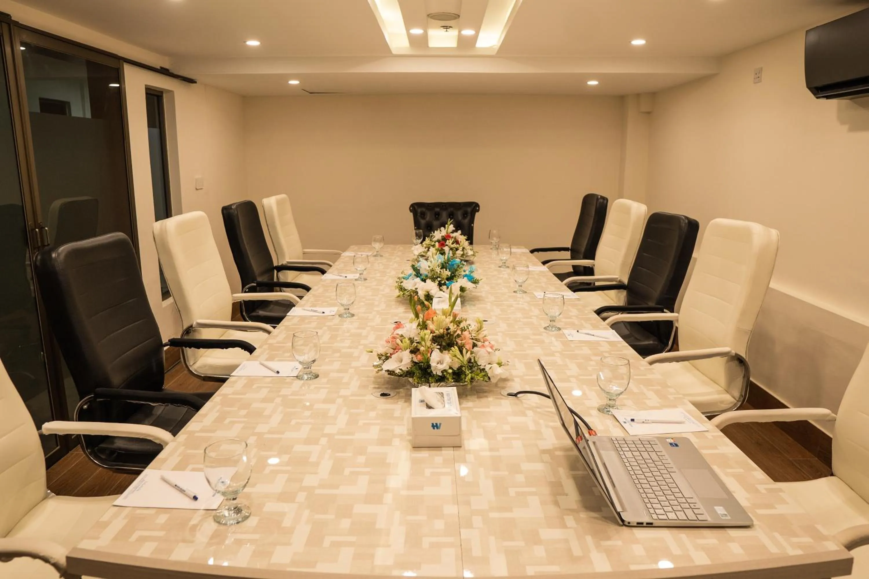 Hotel Hillview Islamabad