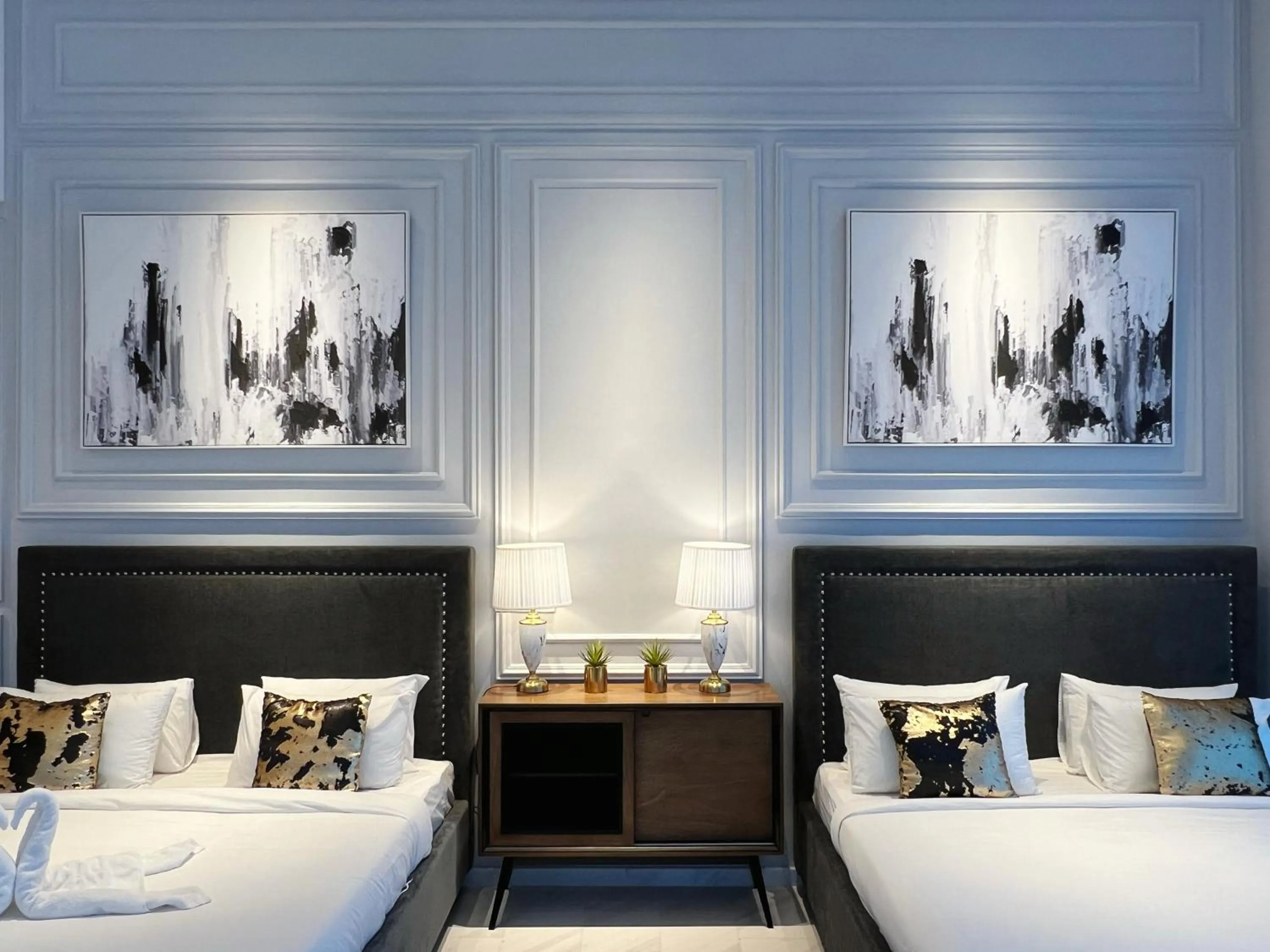 Bed in Eaton Residences KLCC by WSD