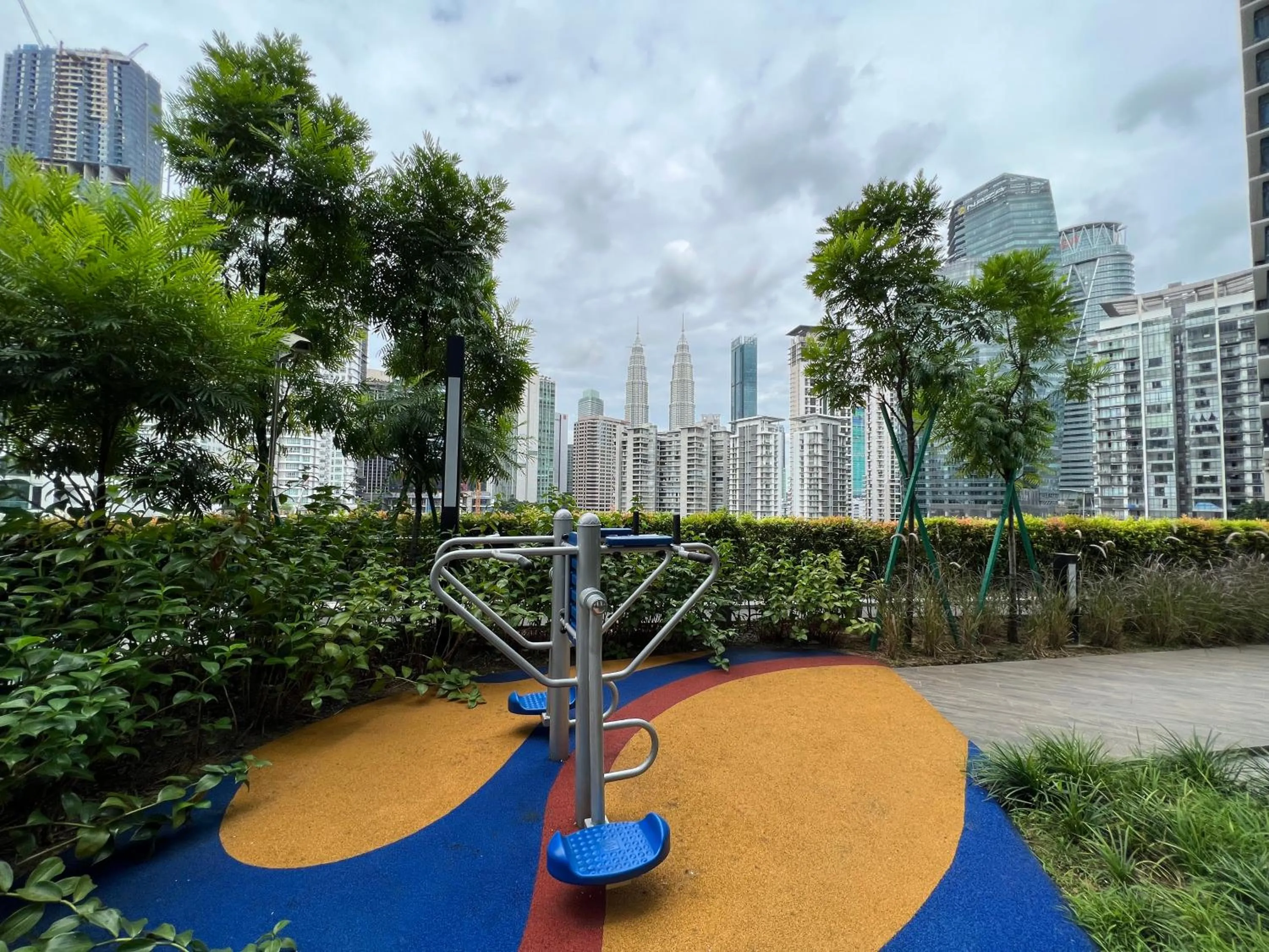 Day in Eaton Residences KLCC by WSD