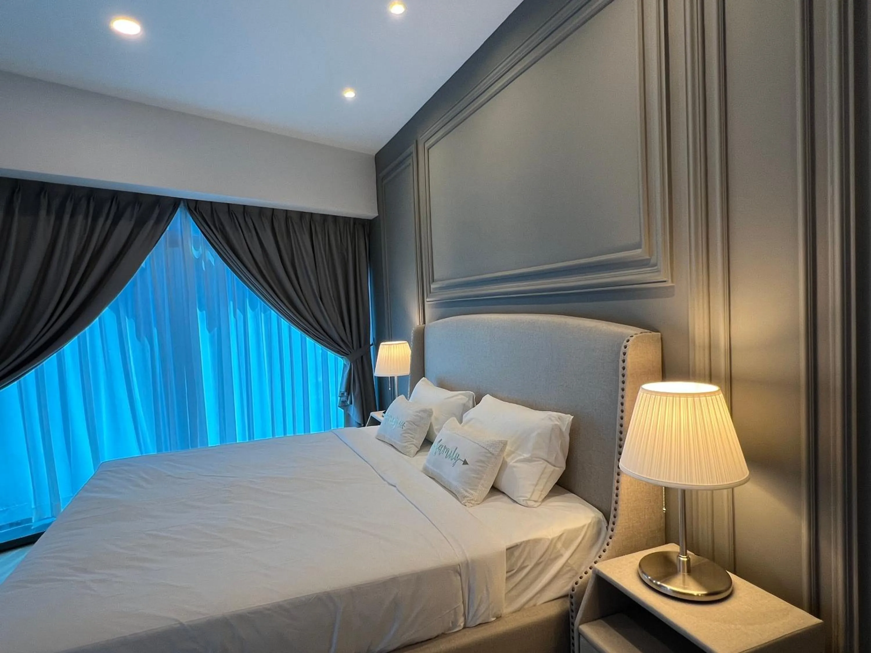 Bed in Eaton Residences KLCC by WSD