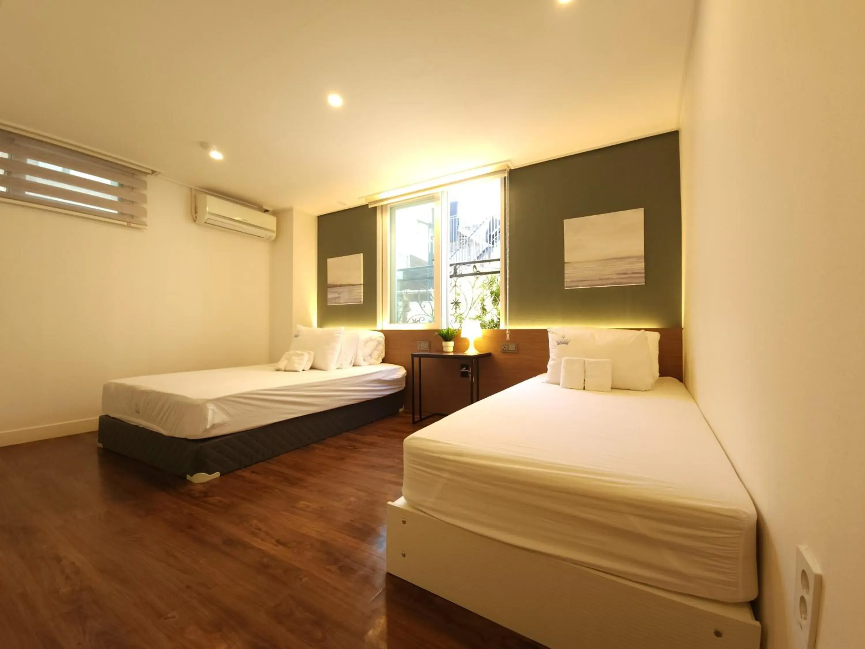 Triple Room in OYO Hostel Myeongdong 5 Triple Room in OYO Hostel Myeongdong 5