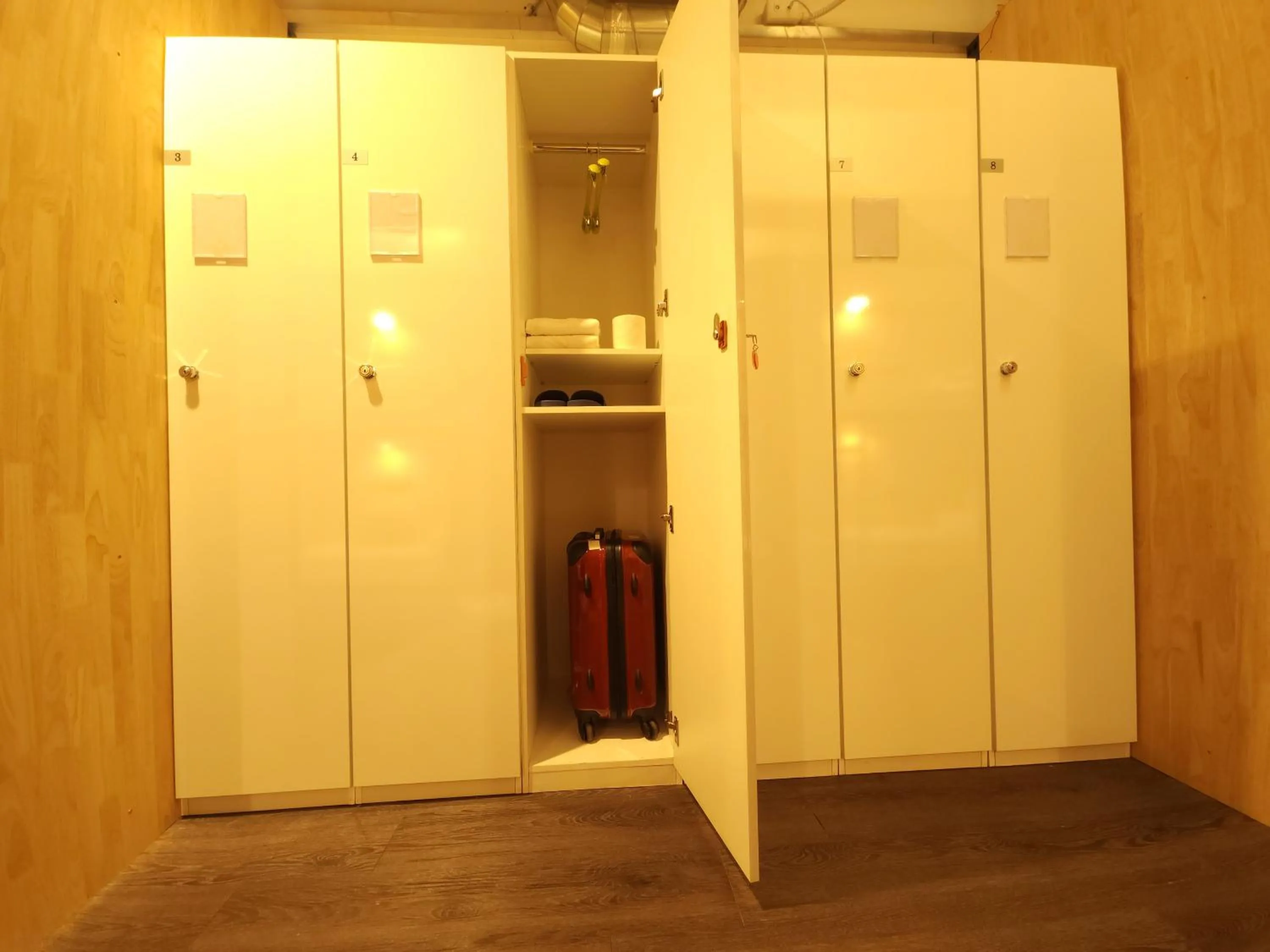 OYO Hostel Myeongdong 5