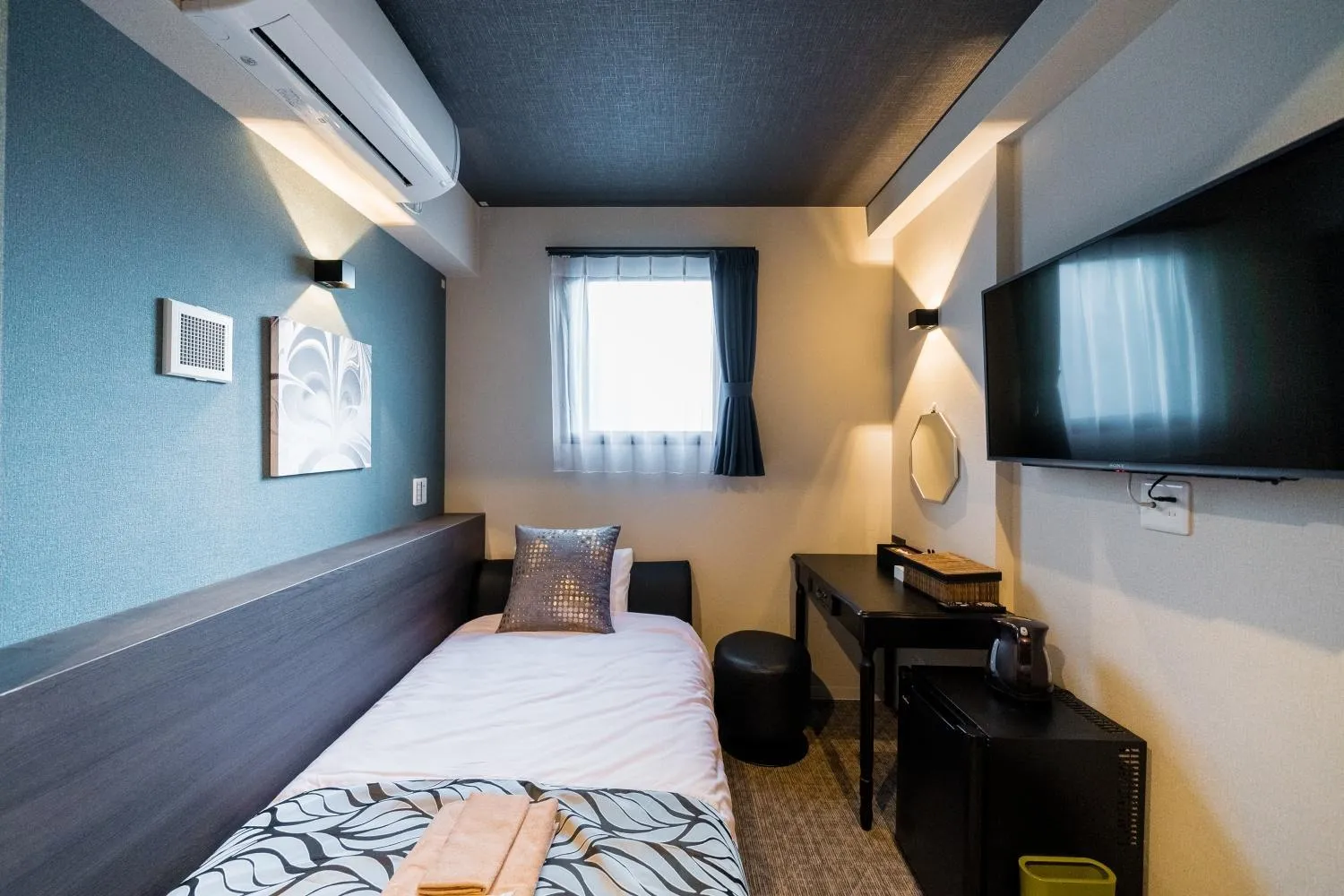 Bed in UCHI Asakusabashi