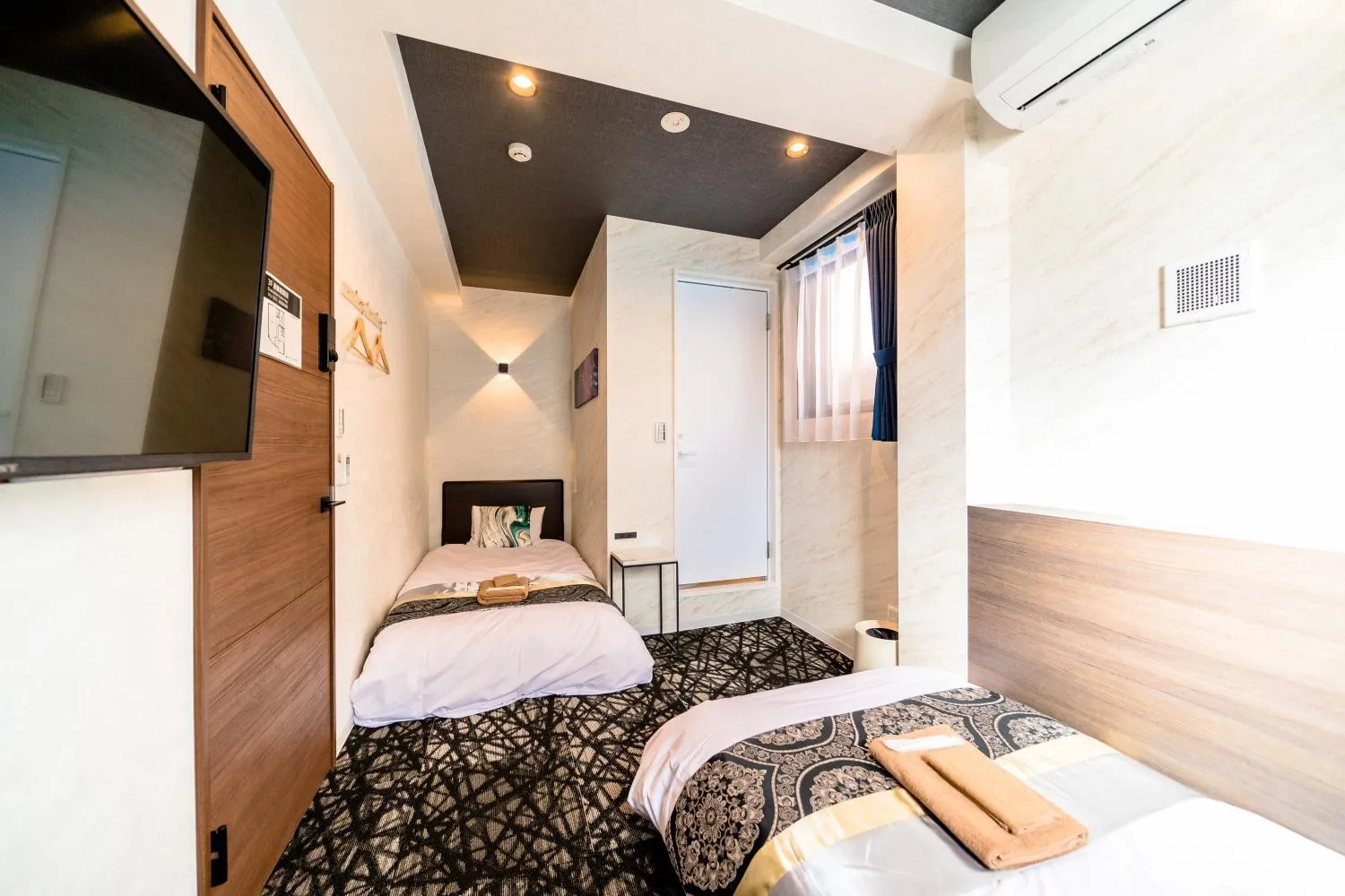 Photo of the whole room, Bed in UCHI Asakusabashi