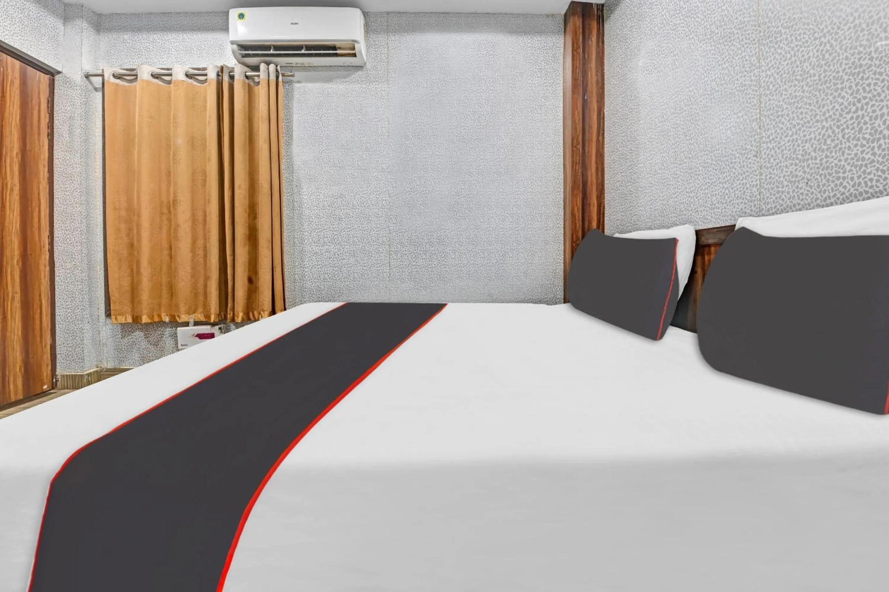 Bedroom, Bed in Collection O Mohan Paradise