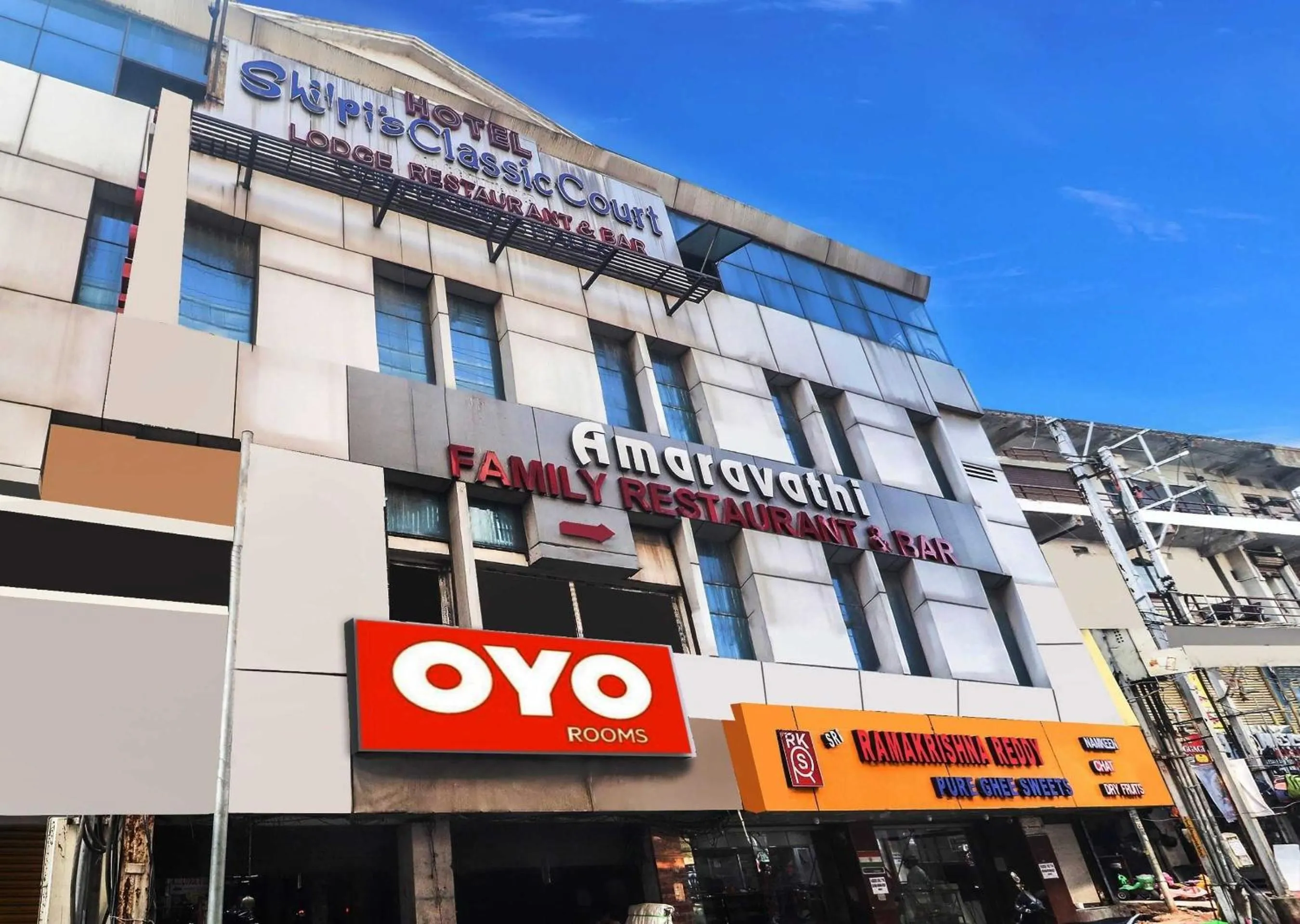 Facade/entrance in Super Hotel O Qualia Hotel Dilsukhnagar Near Dilsukhnagar Metro Station