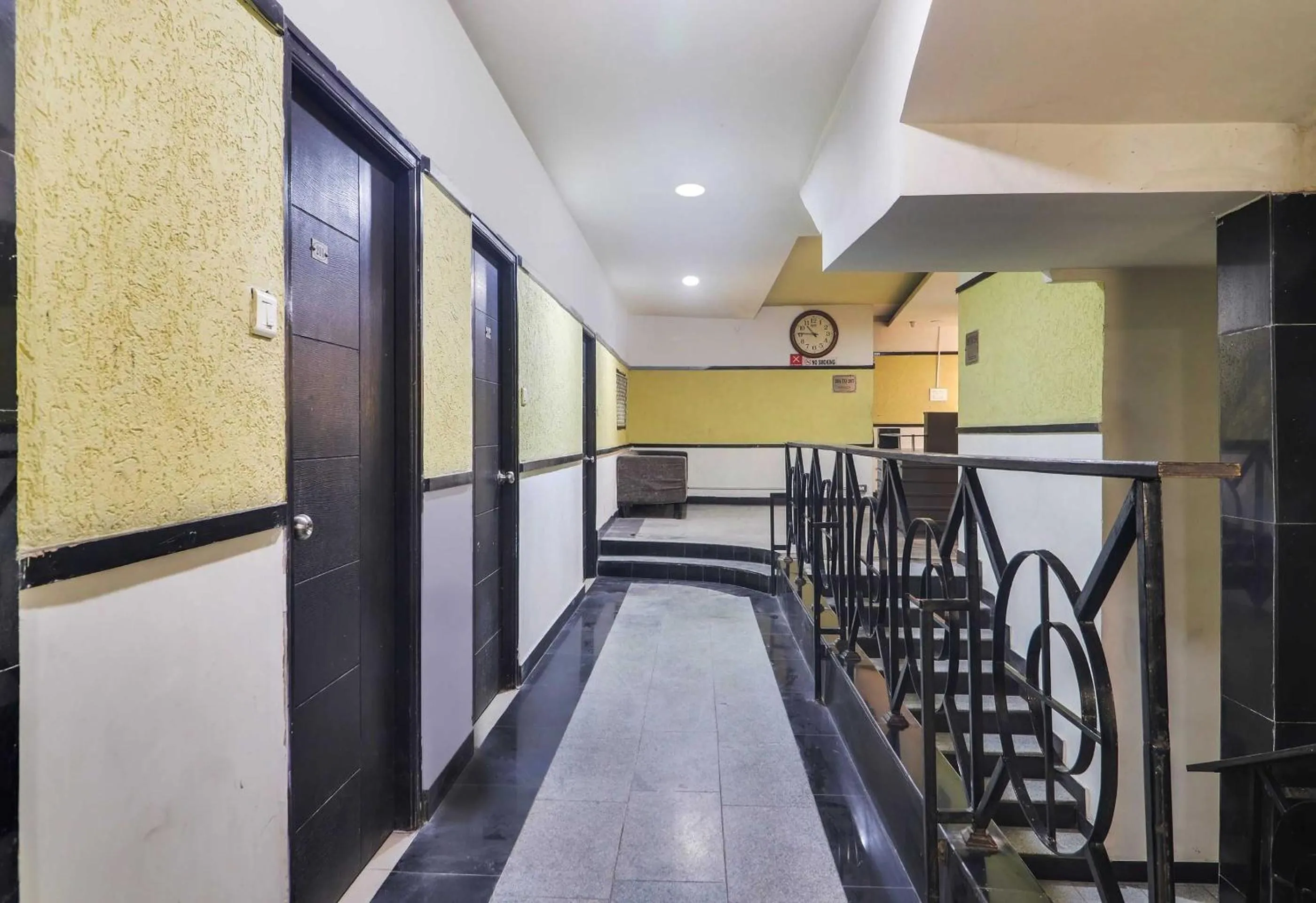 Lobby or reception in Super Hotel O Qualia Hotel Dilsukhnagar Near Dilsukhnagar Metro Station