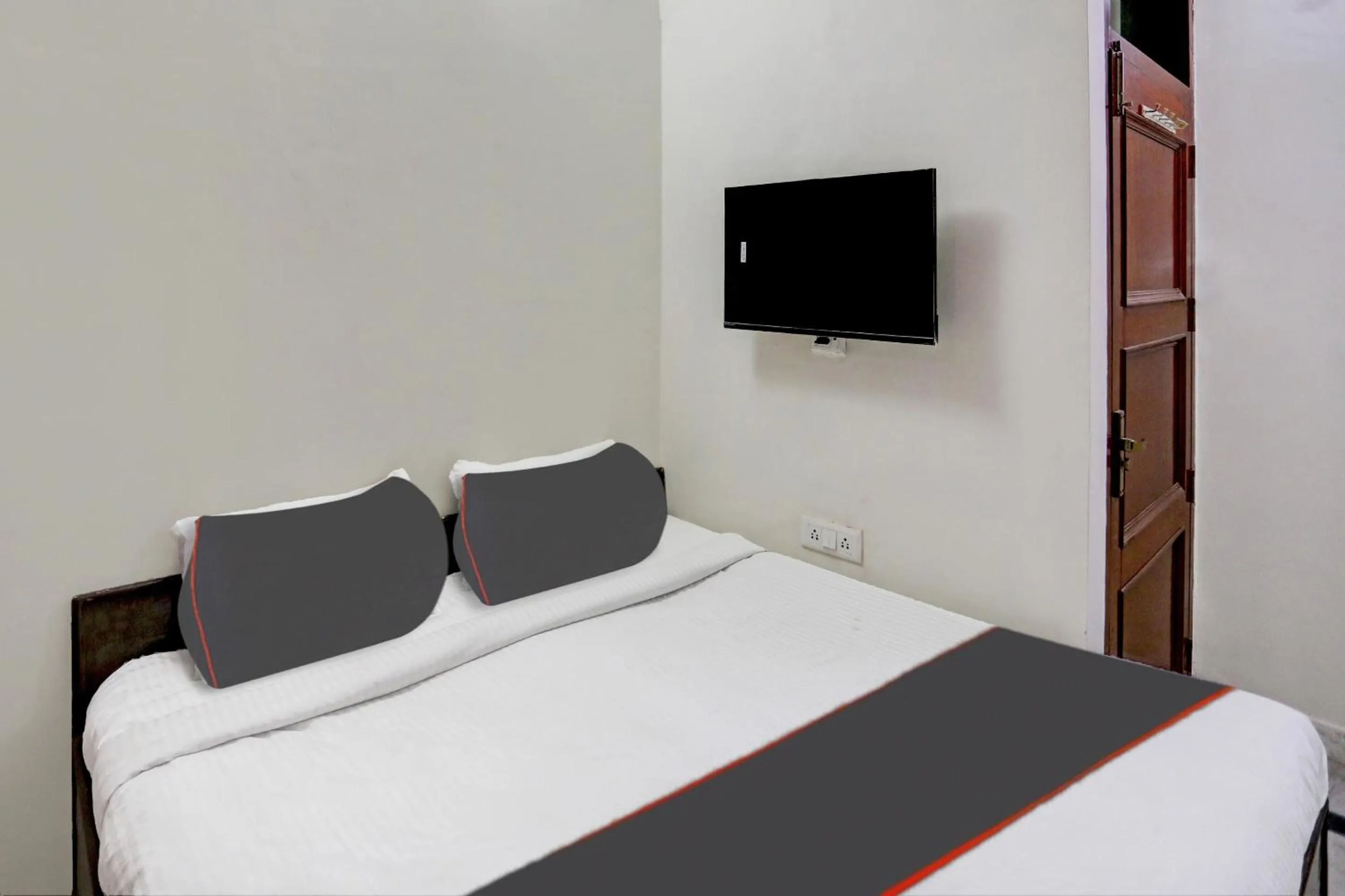 Lobby or reception, Bed in Hotel O Uk House Residency