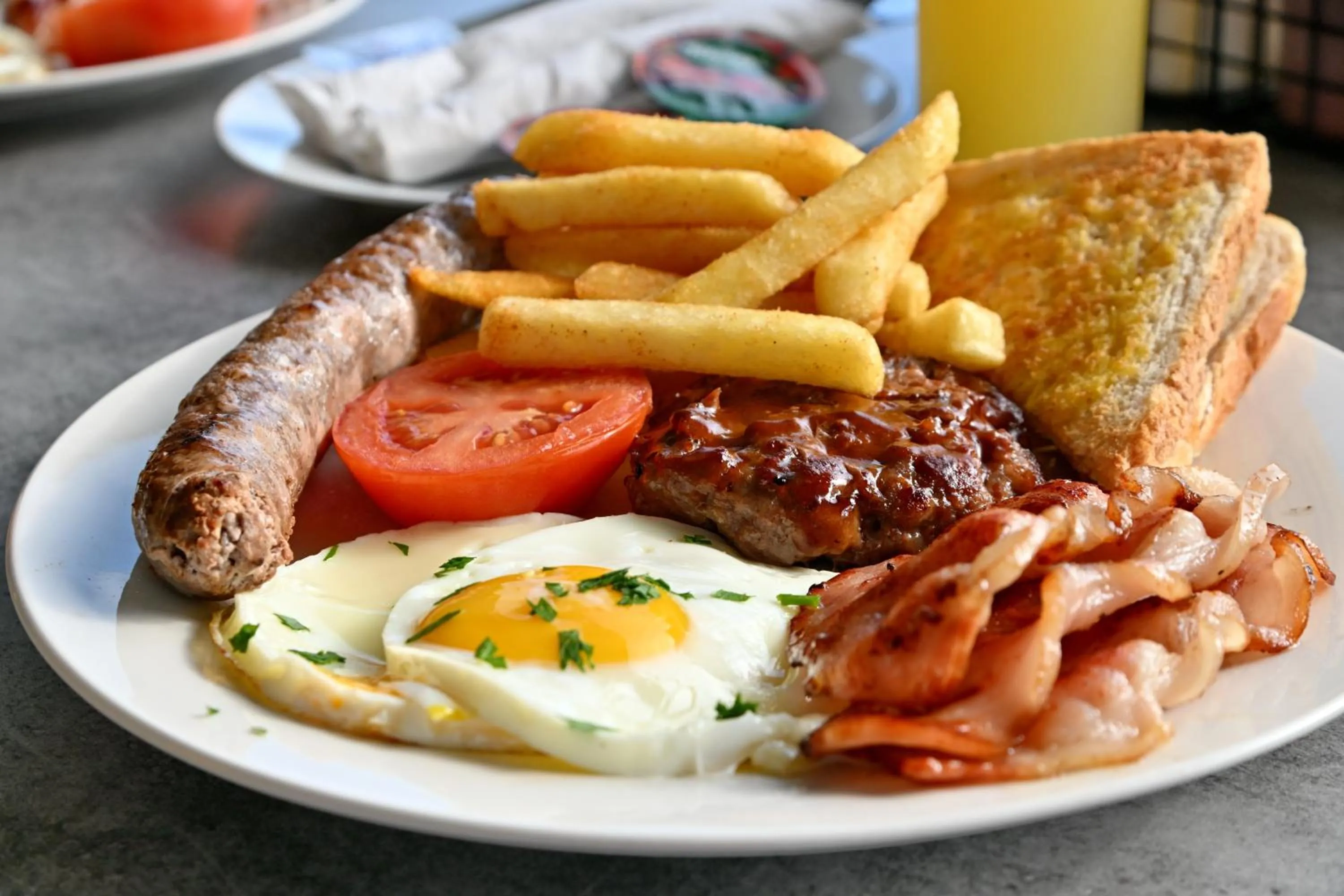 Food and drinks in SleepOver Phabeni