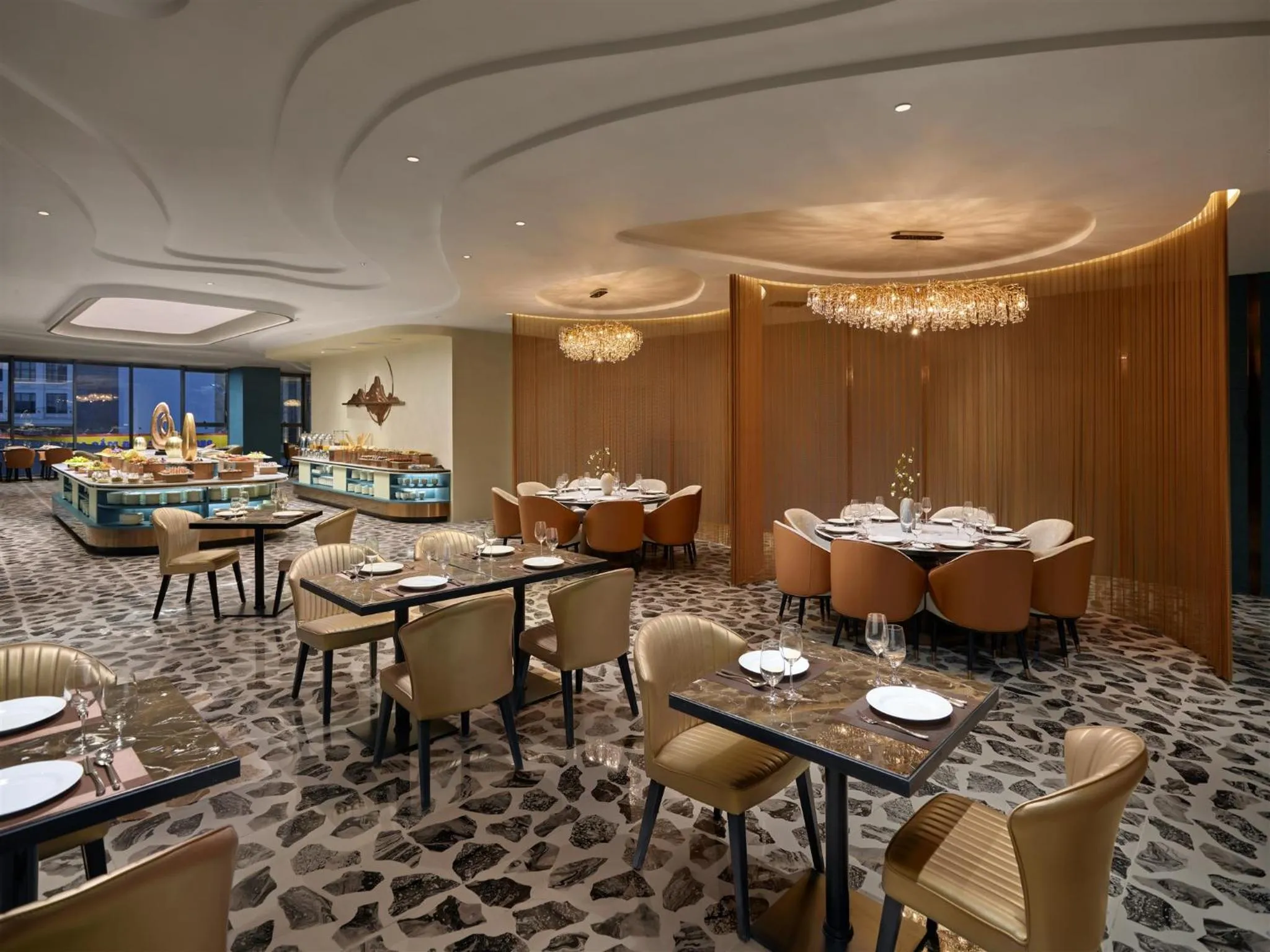 Restaurant/places to eat in The Watson Premium HaLong Hotel