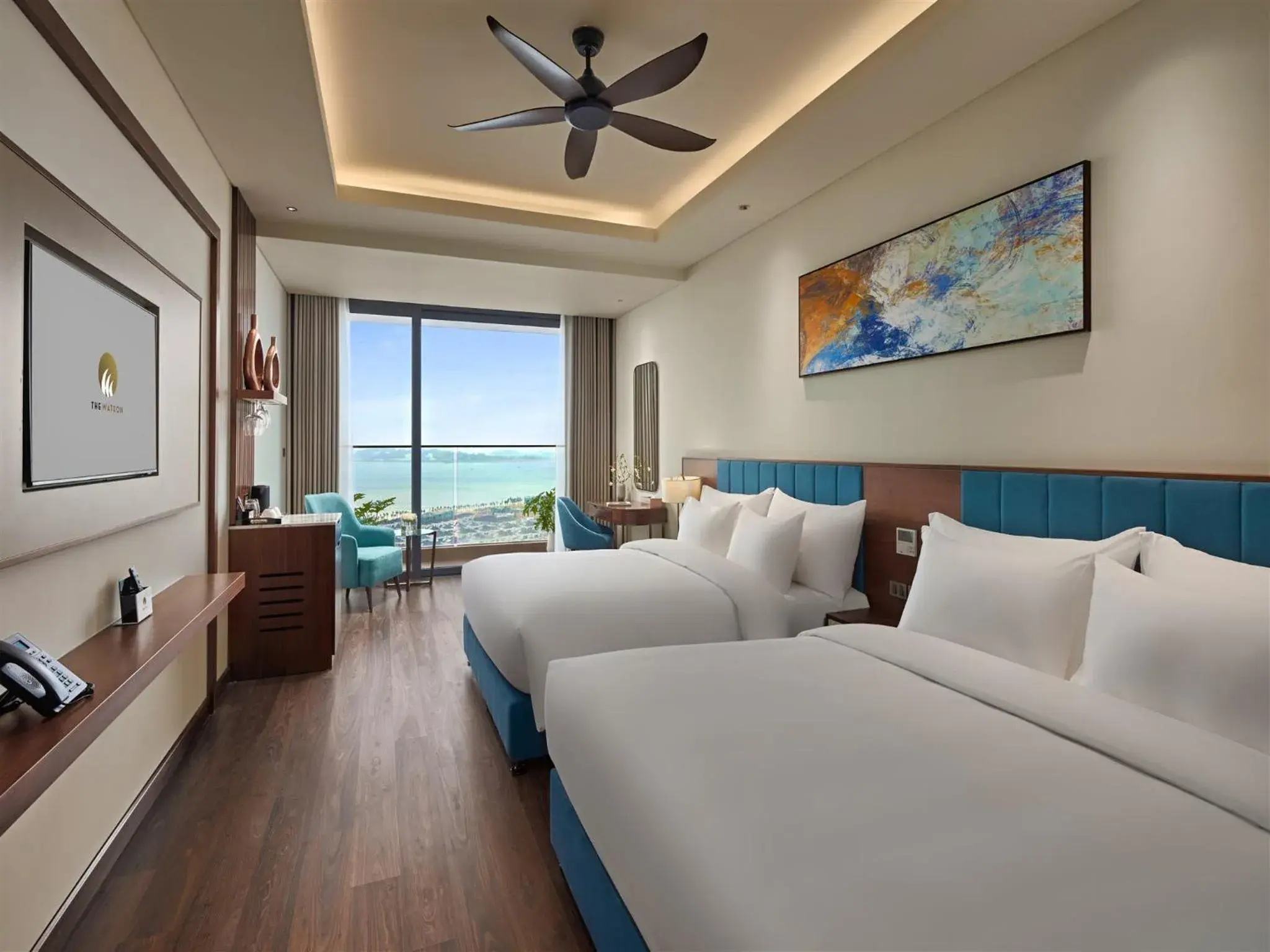 Suite Family Room with Ocean View Balcony in The Watson Premium HaLong Hotel Suite Family Room with Ocean View Balcony in The Watson Premium HaLong Hotel