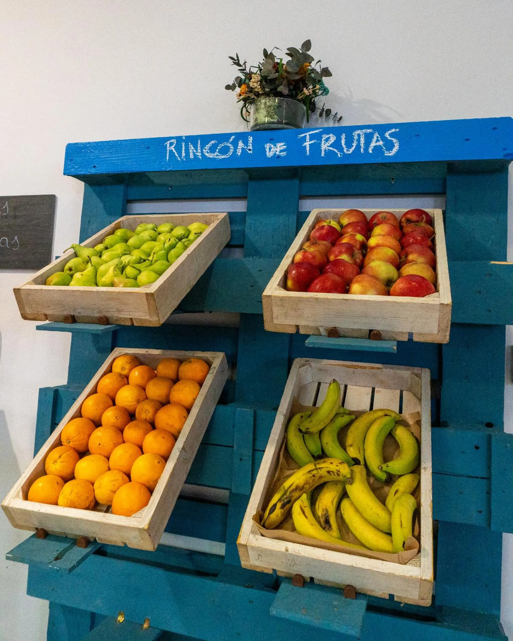 Restaurant/places to eat in Ohtels Cabogata