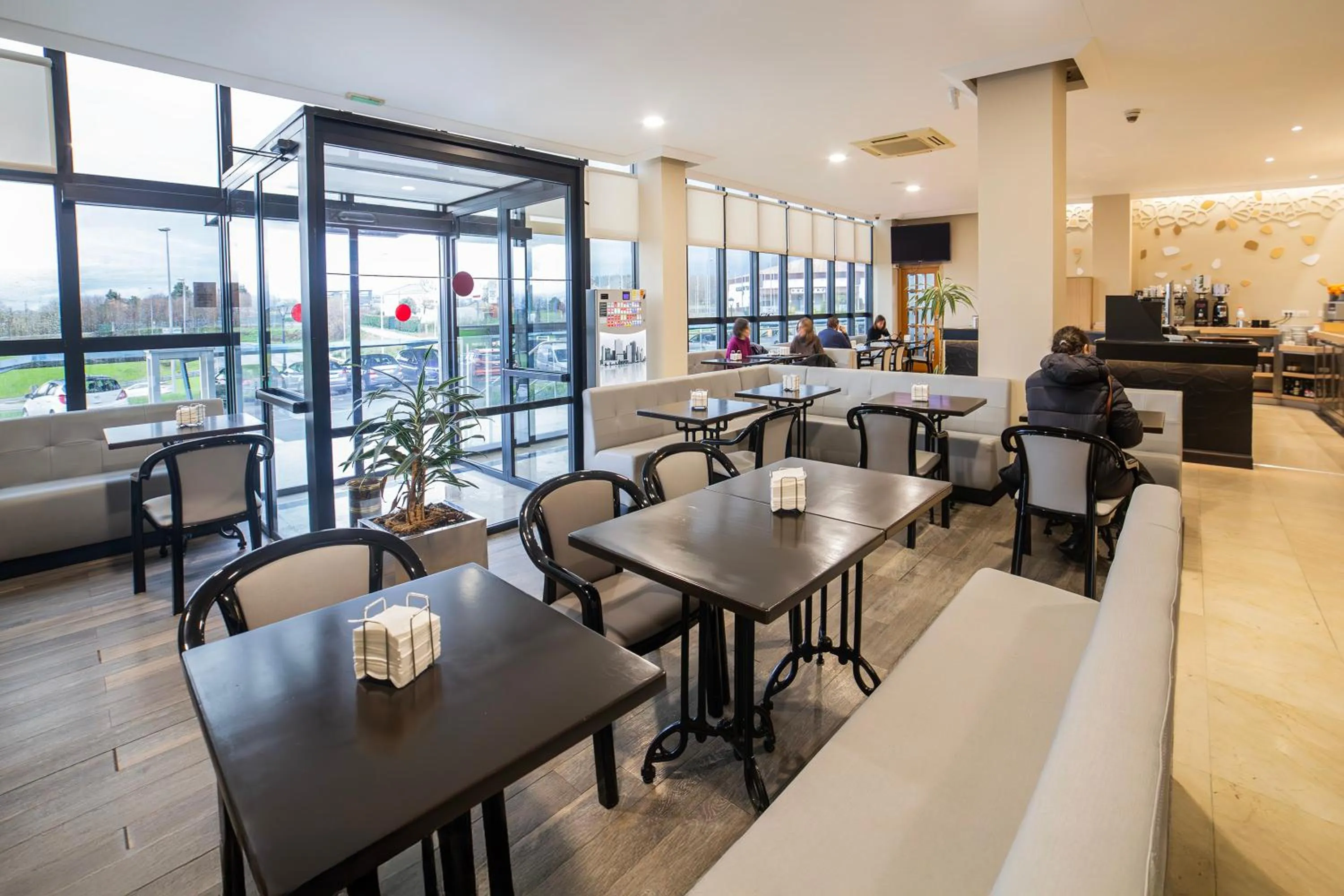 Lounge or bar in Hotel Auditorio Santiago & Spa