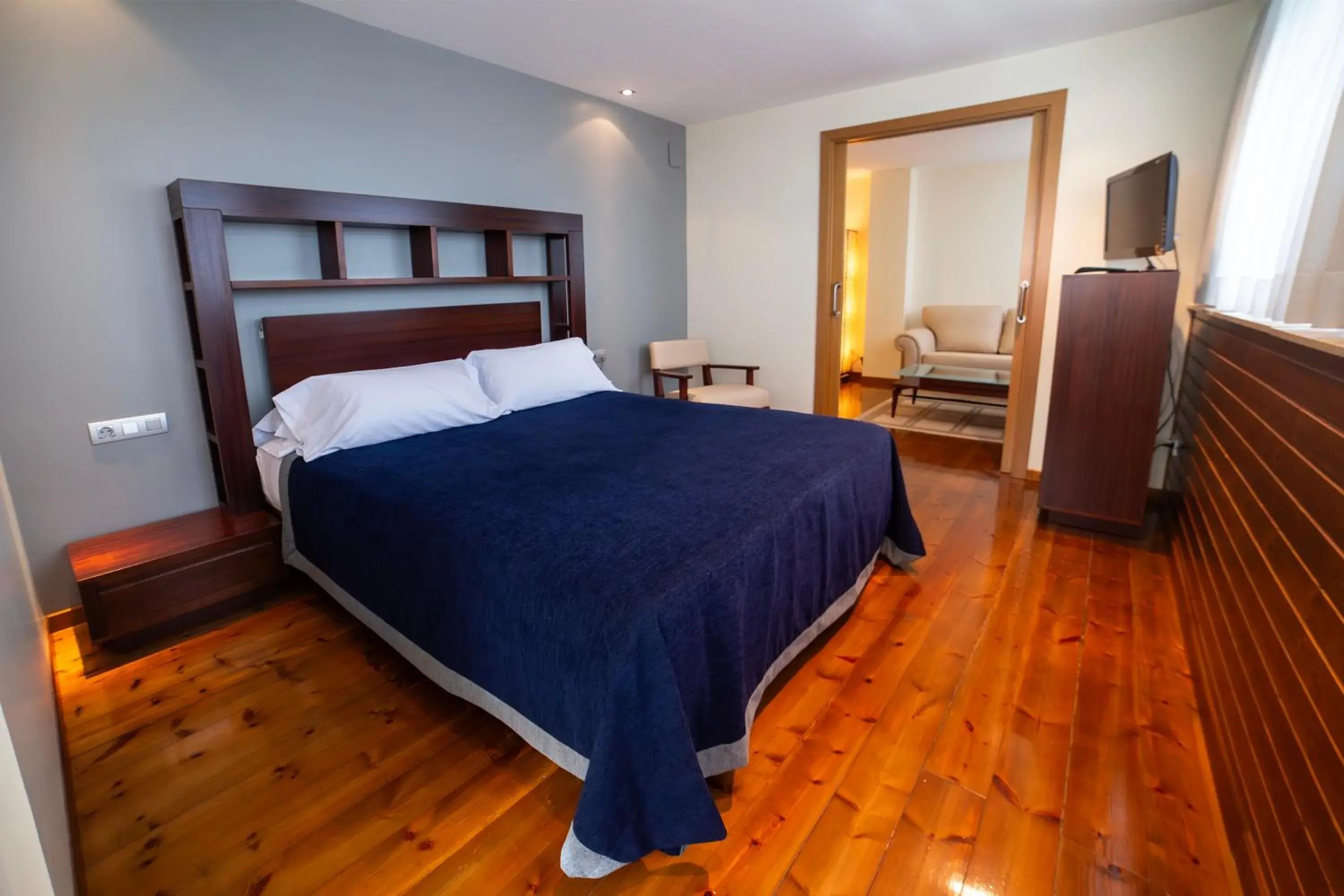 Suite in Hotel Auditorio Santiago & Spa Suite in Hotel Auditorio Santiago & Spa