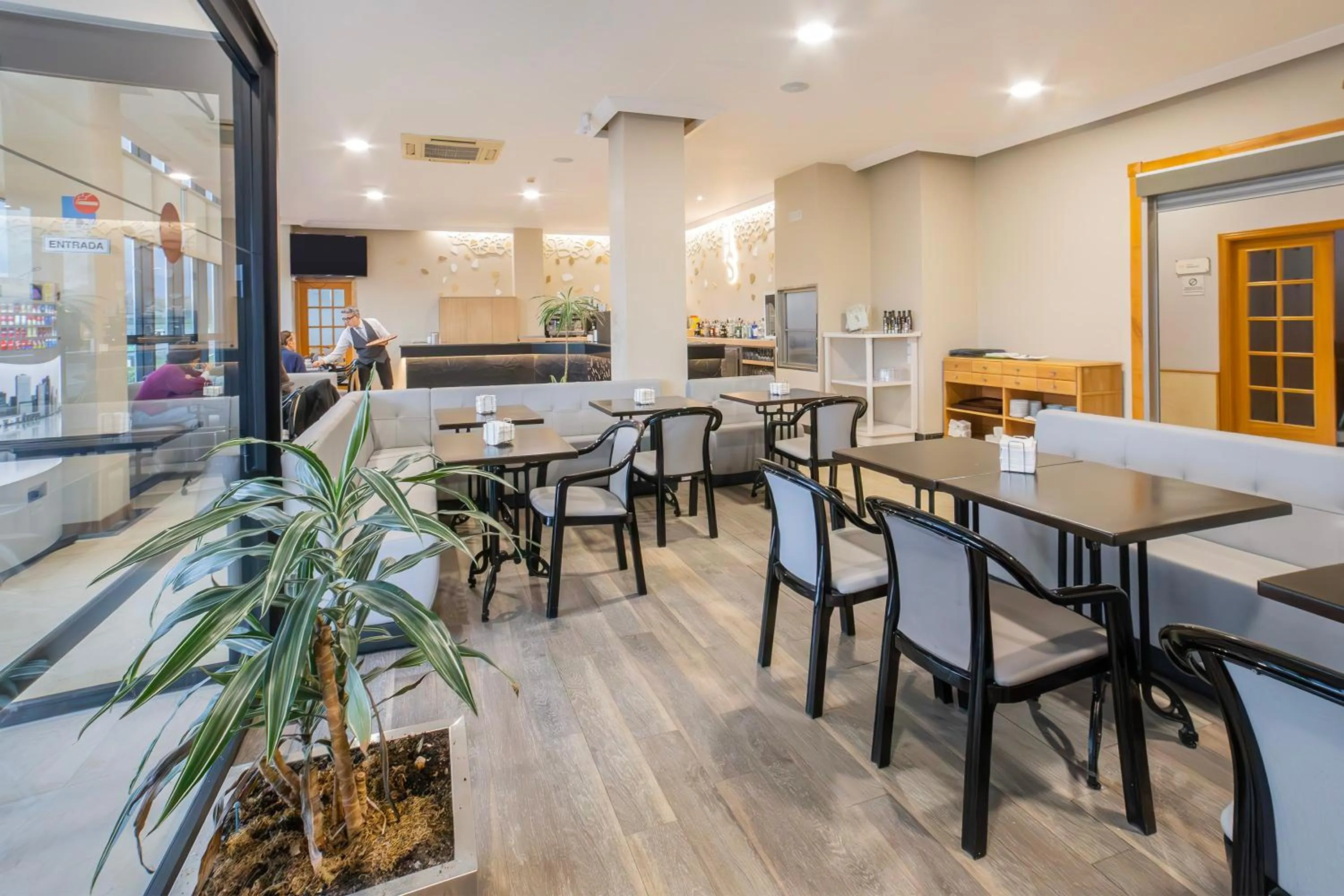 Lounge or bar in Hotel Auditorio Santiago & Spa