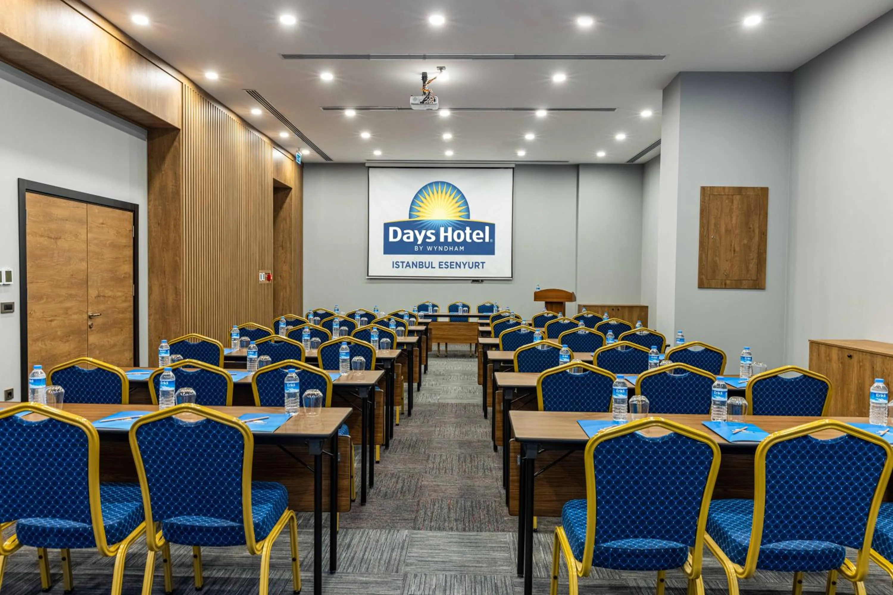 Meeting/conference room in Days Inn & Suites by Wyndham Istanbul Esenyurt